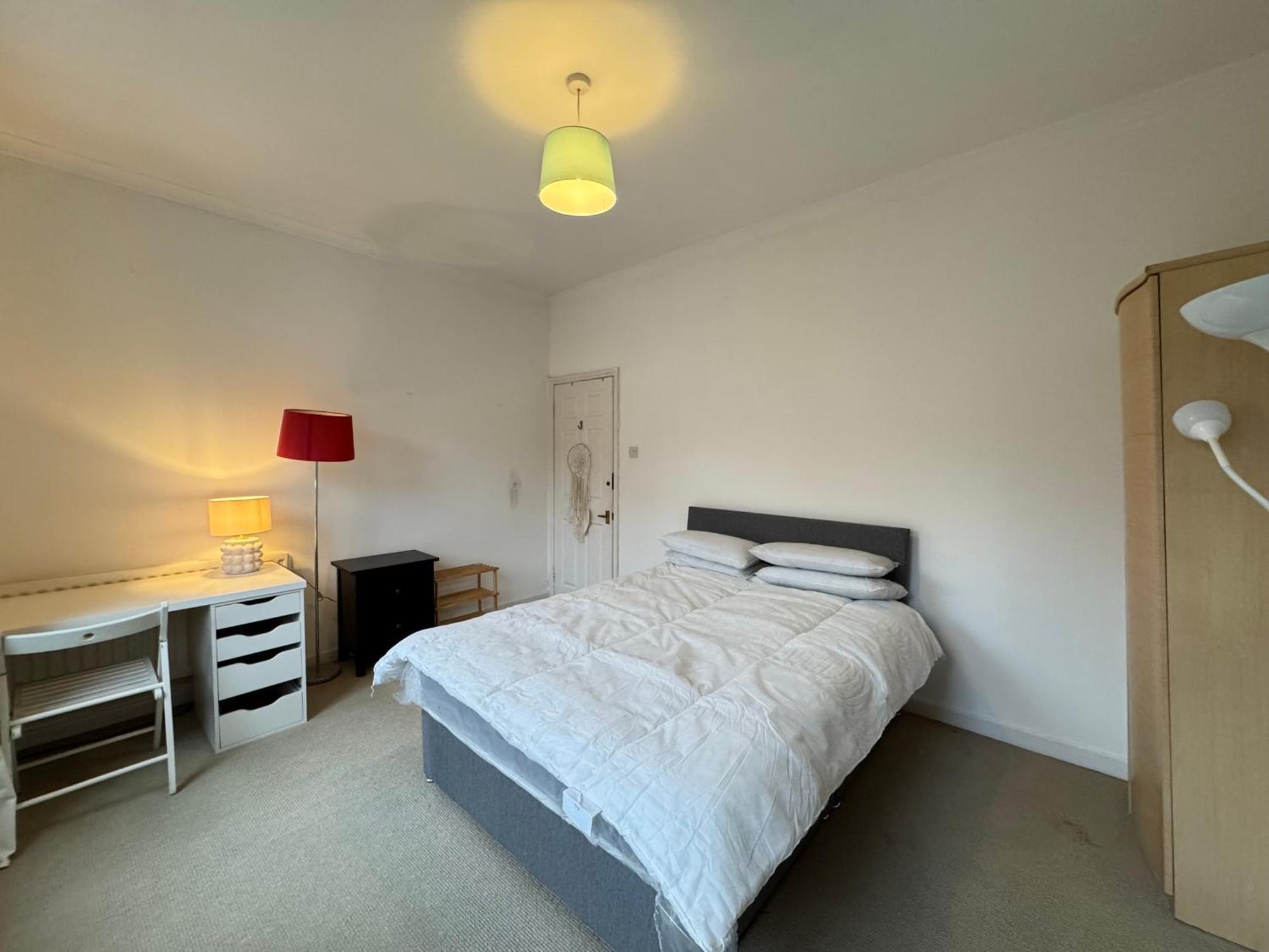 Inviting 4bd With Roof Terrace Nine Elms Appartement