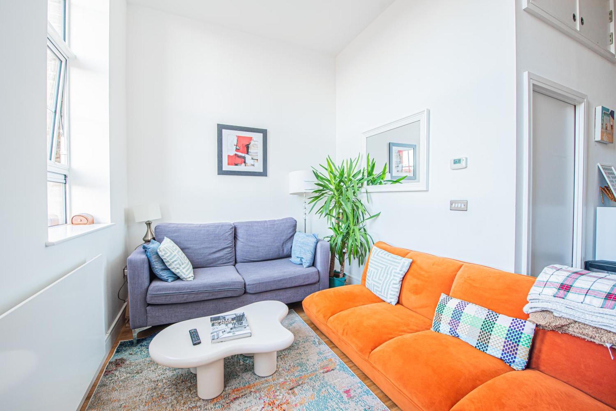 Bright Modern 5 Mins To Station, Sleeps 3 Appartamento *