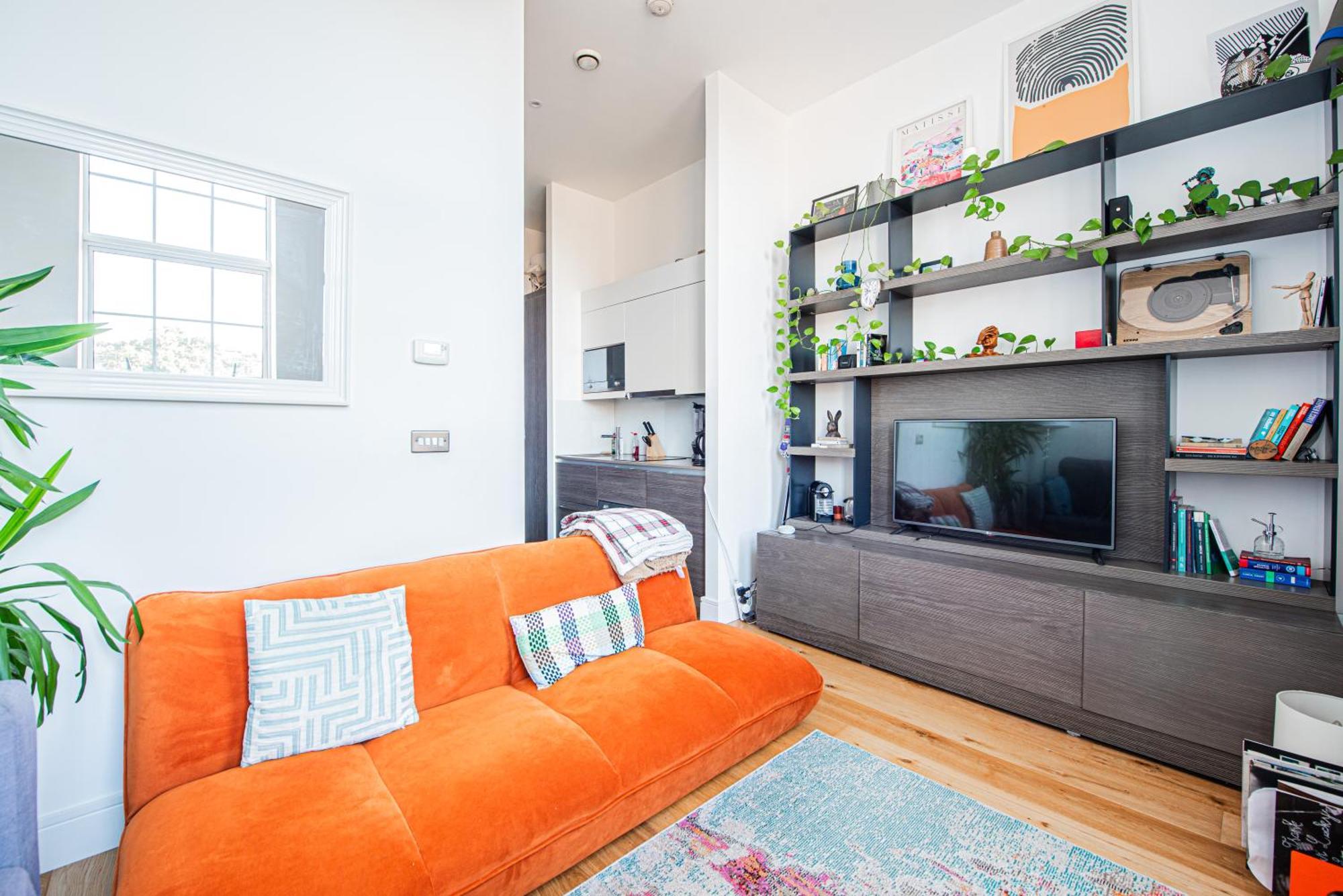 Bright Modern 5 Mins To Station, Sleeps 3 Appartamento *