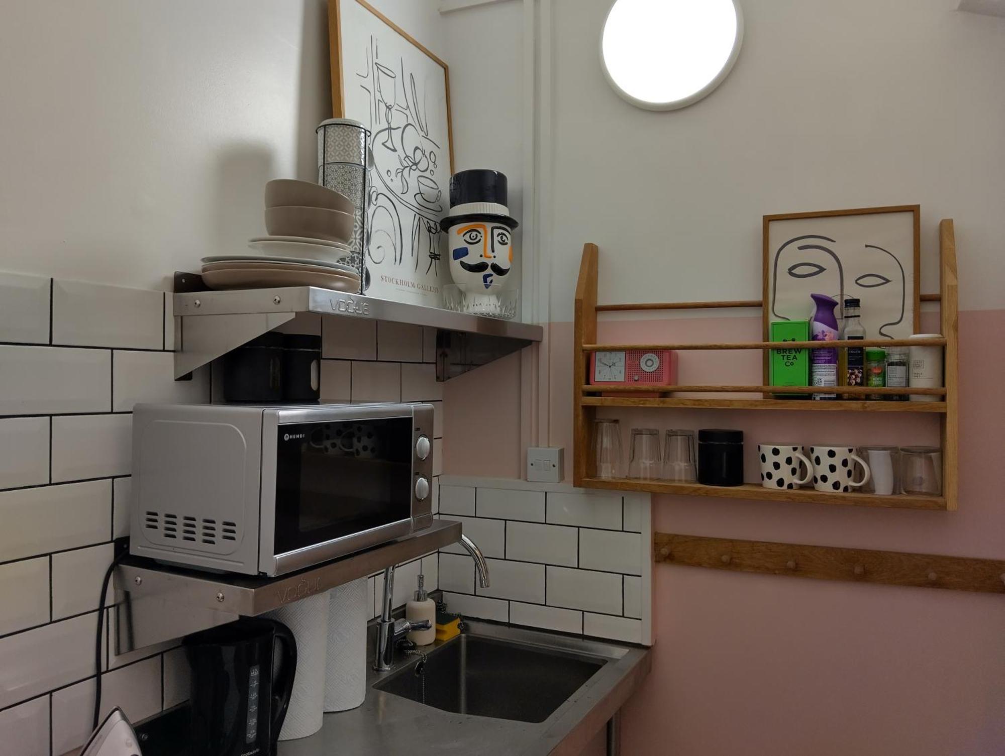 Tiny Space Zone 1 * Londen