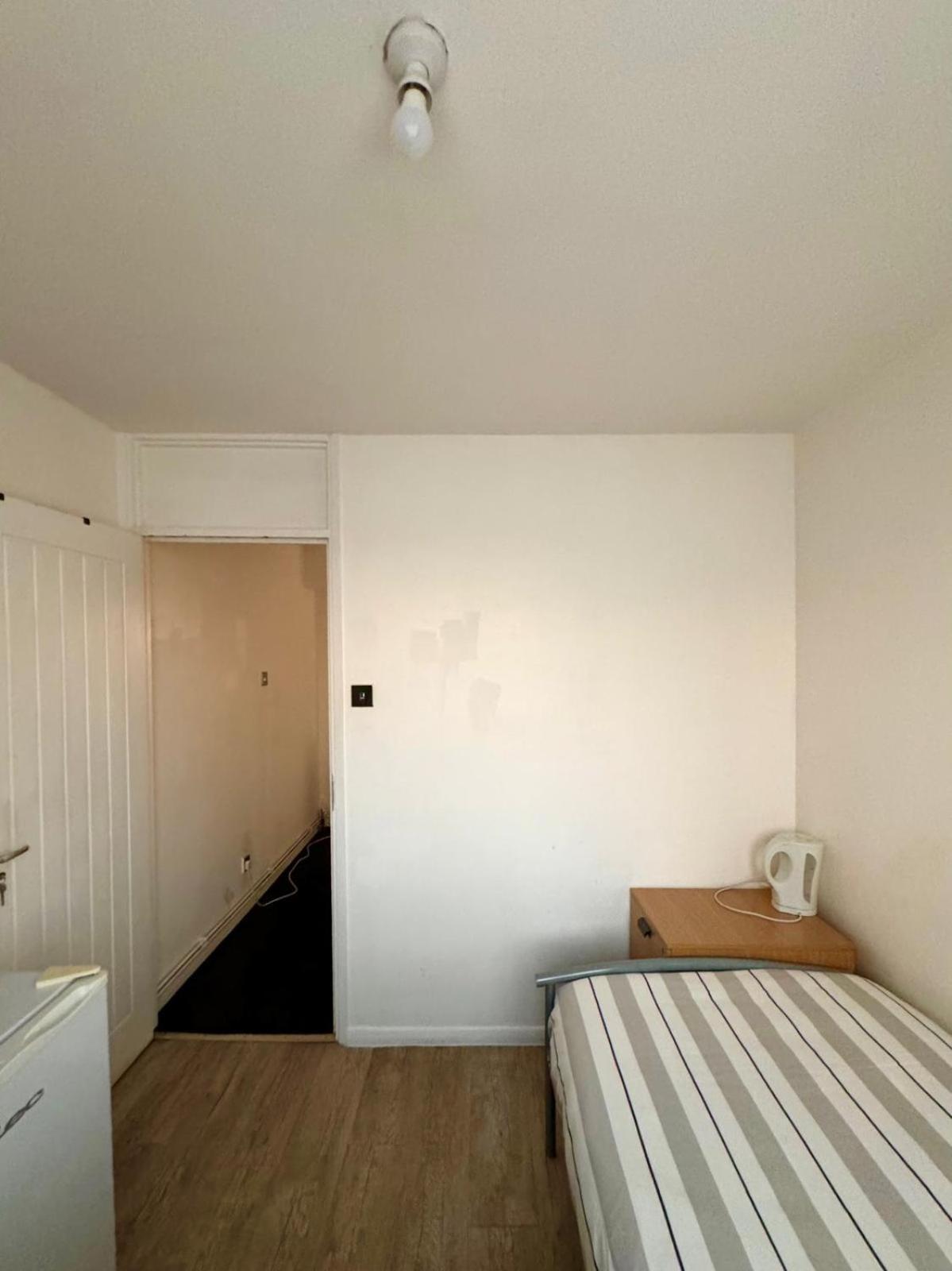 Comfy Private Near Excel Privatunterkunft London