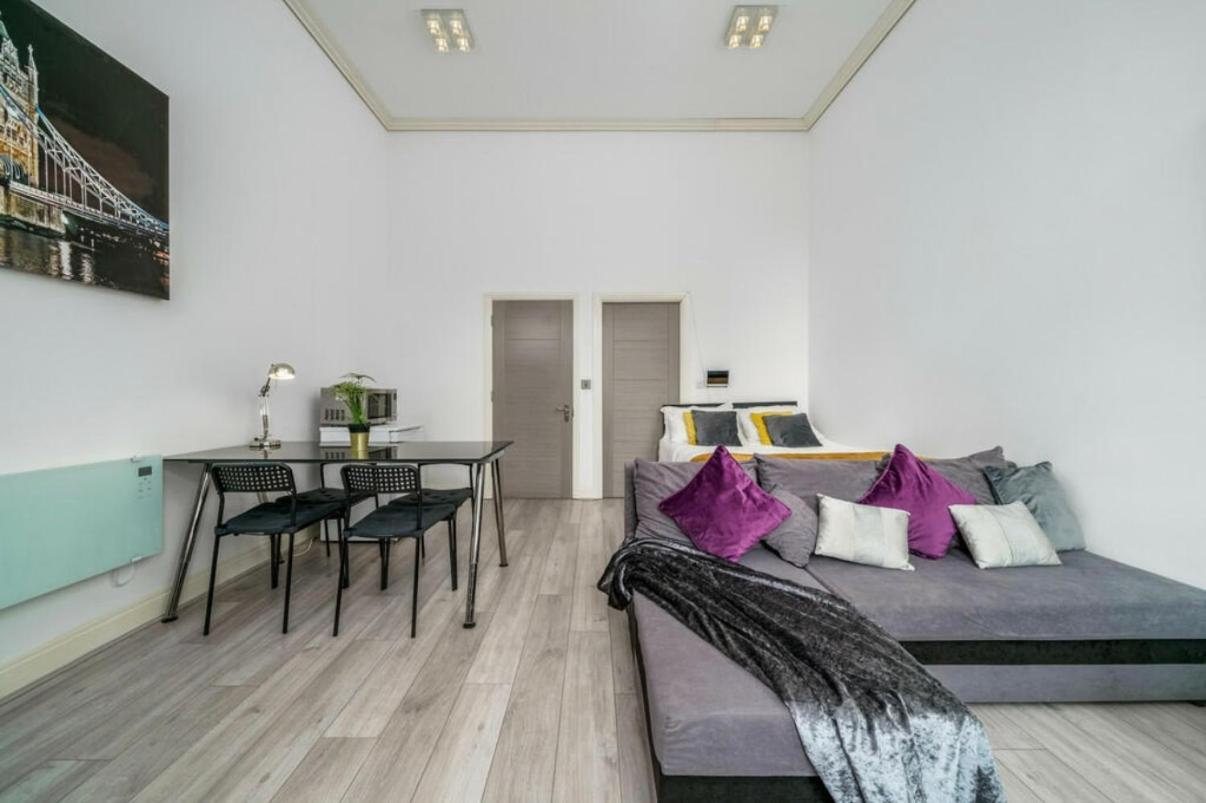 Leilighet Luxurious Spacious 2 Bed W Terrace *