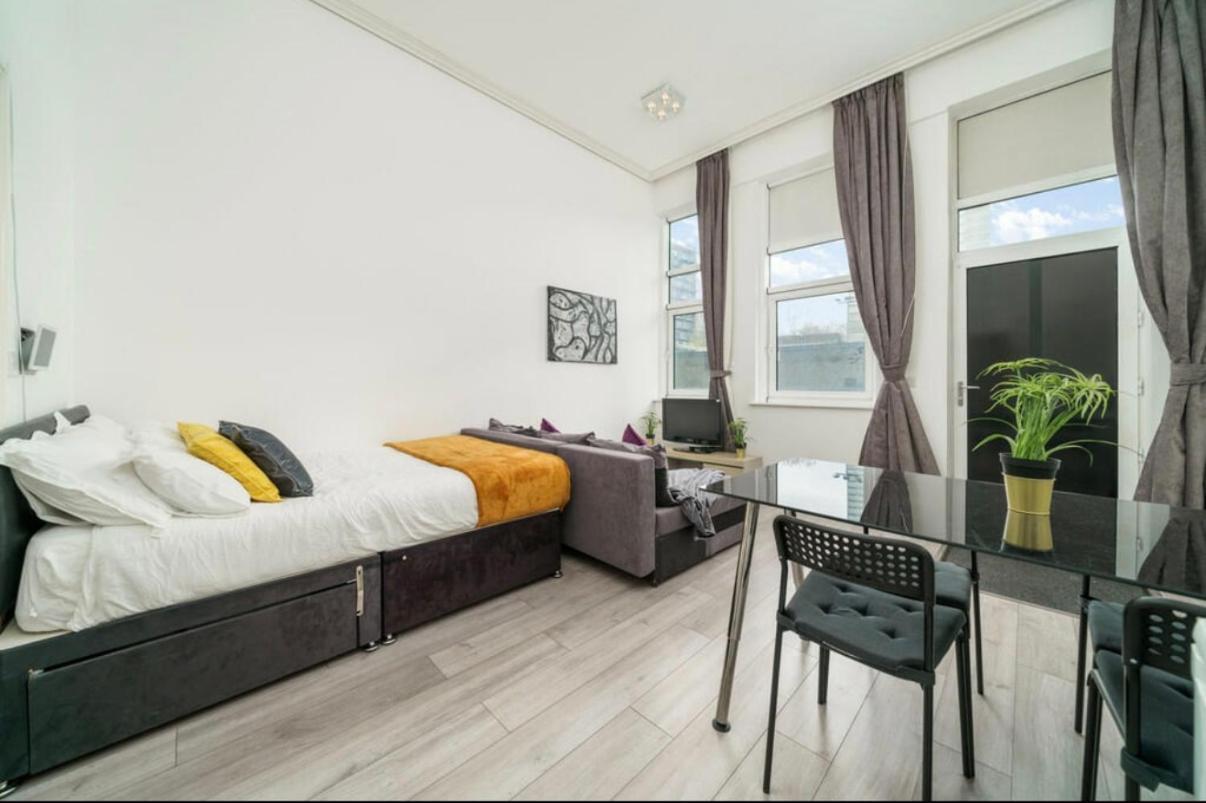 Leilighet Luxurious Spacious 2 Bed W Terrace *