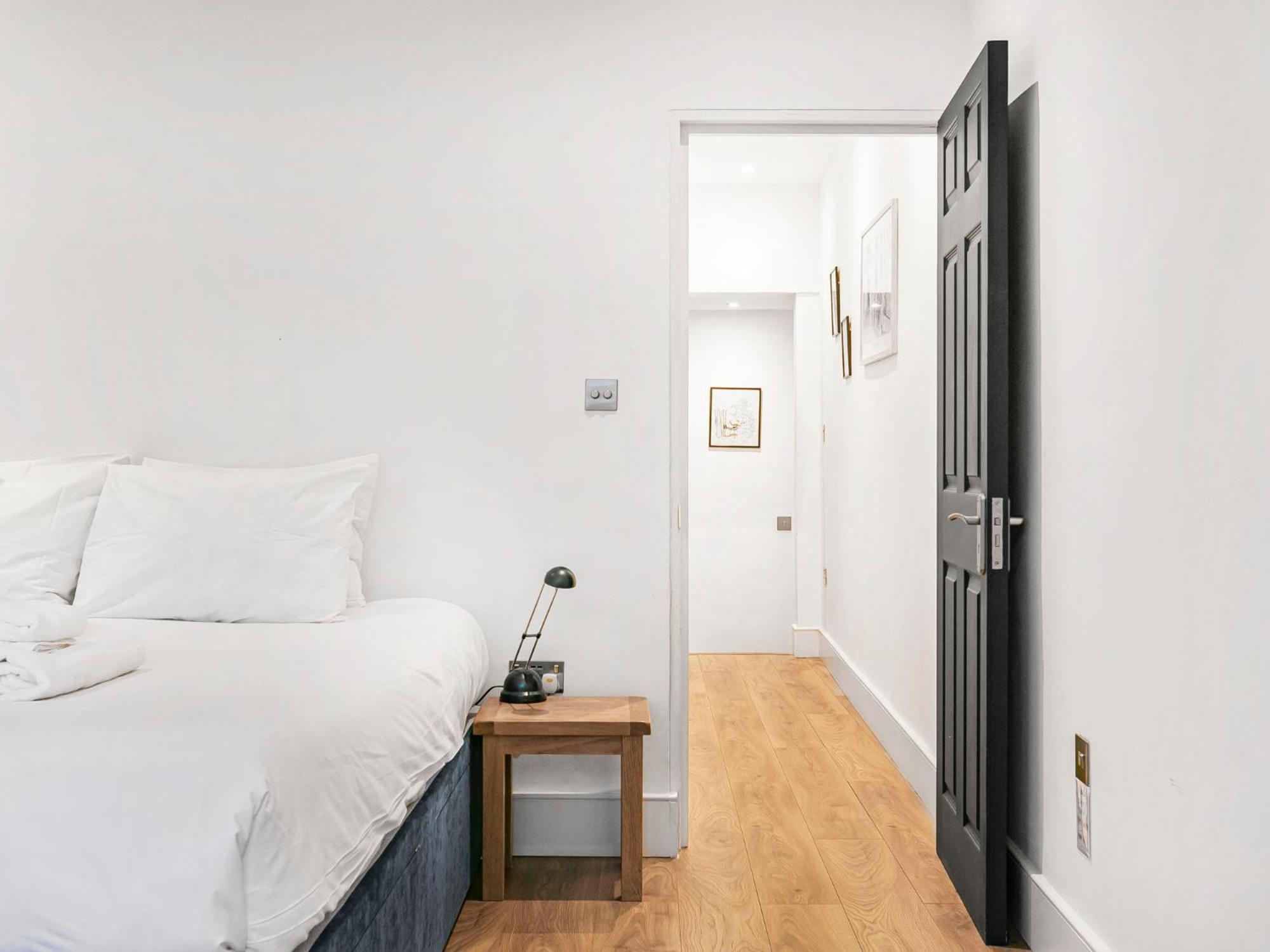 Pass The Keys Modern Victorian In Apartment