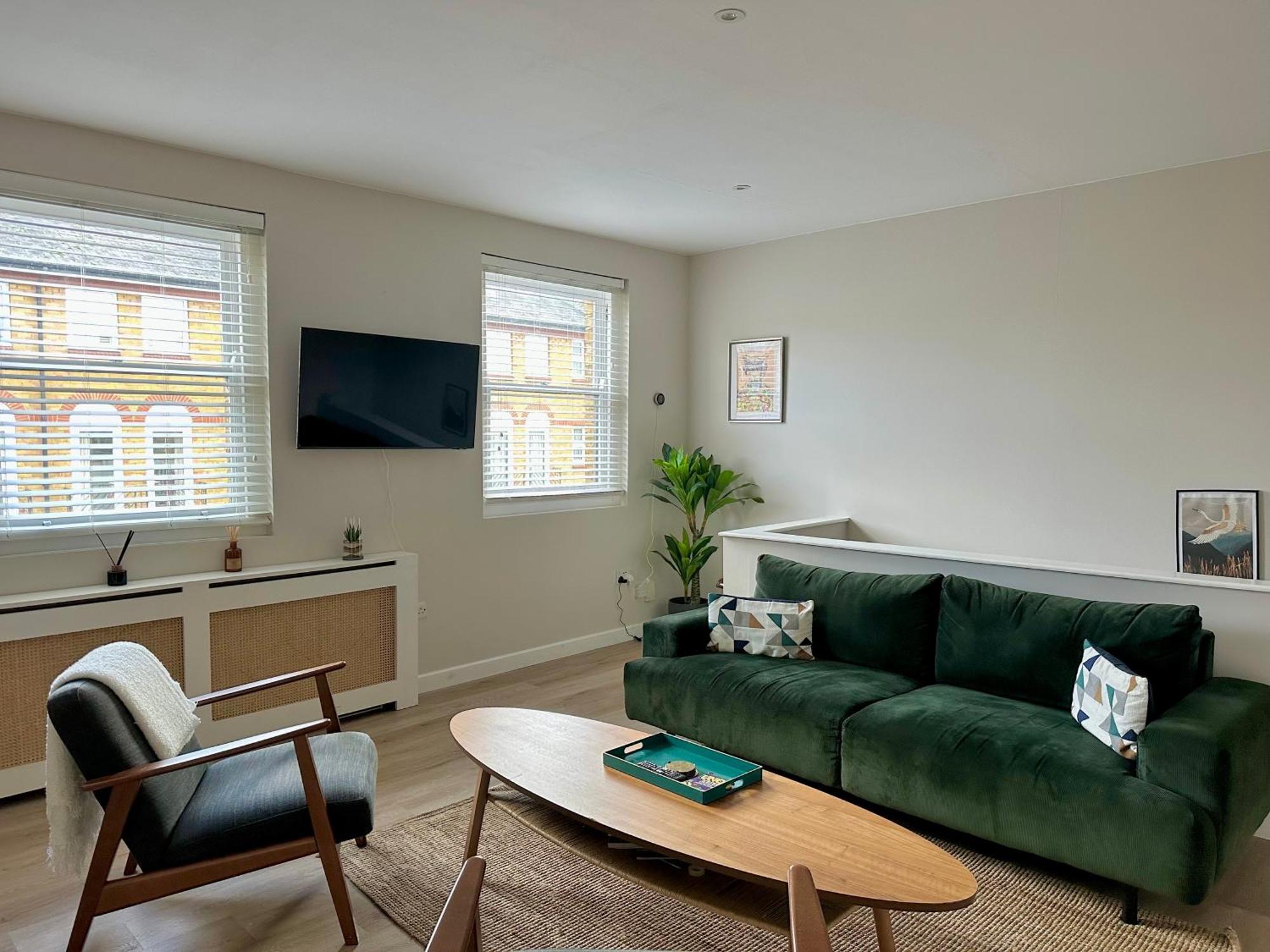 Sienna's 2 - Bedroom Apartment, London, N1. Apartment