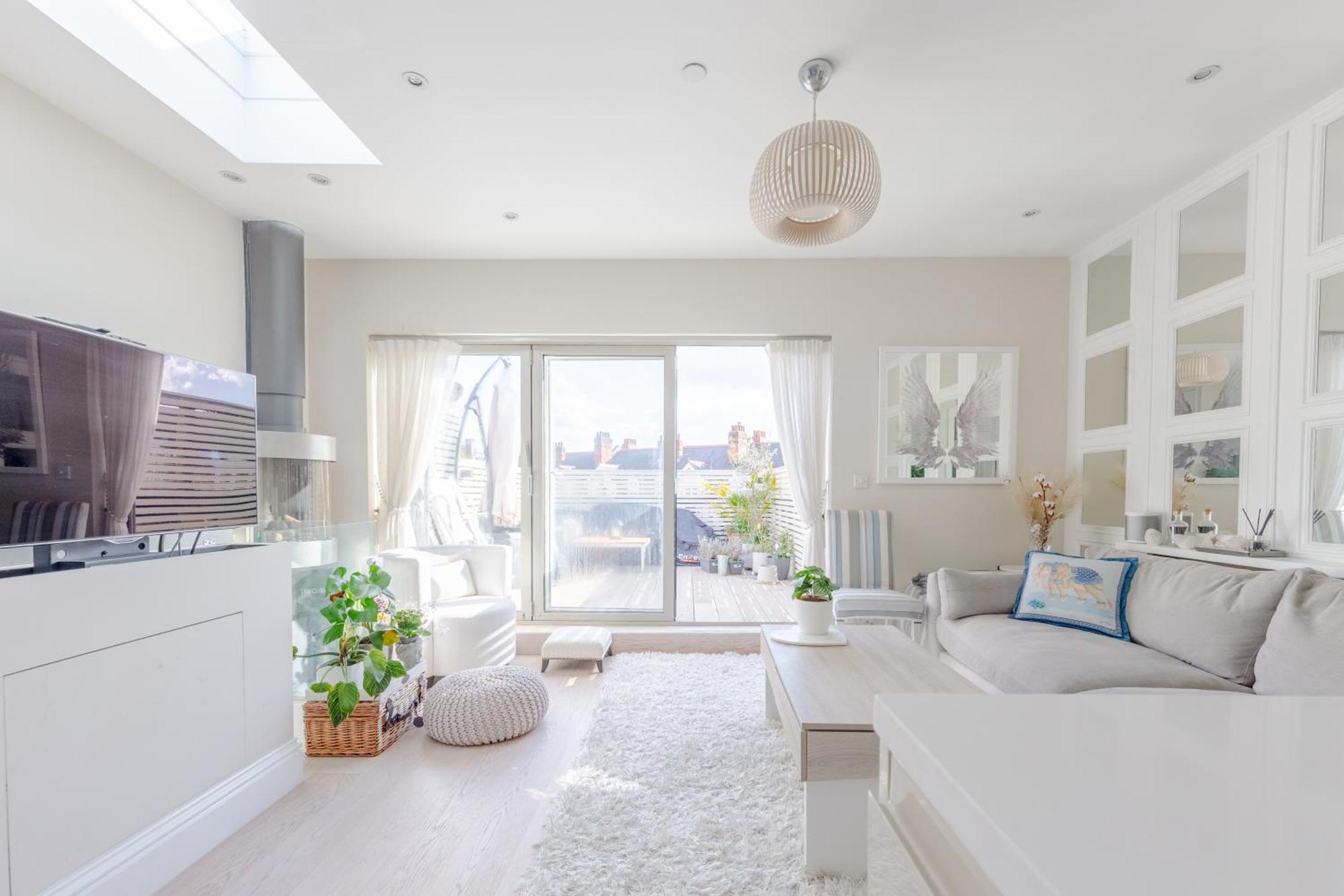 Airy & Modern 1bd Flat In Maida Vale London
