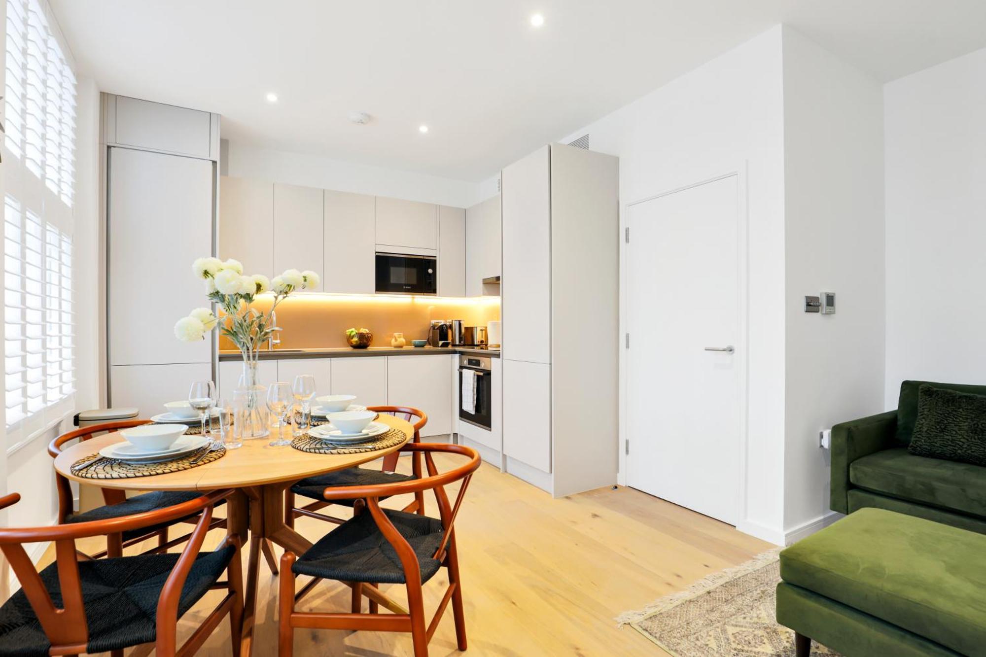 Kensington - 2 Bedrooms 2 Baths Apartment London