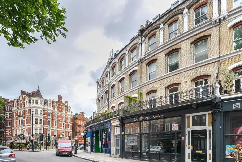 Lägenhet Lovely 2br Flat In Kensington, 2 Minutes Tube London