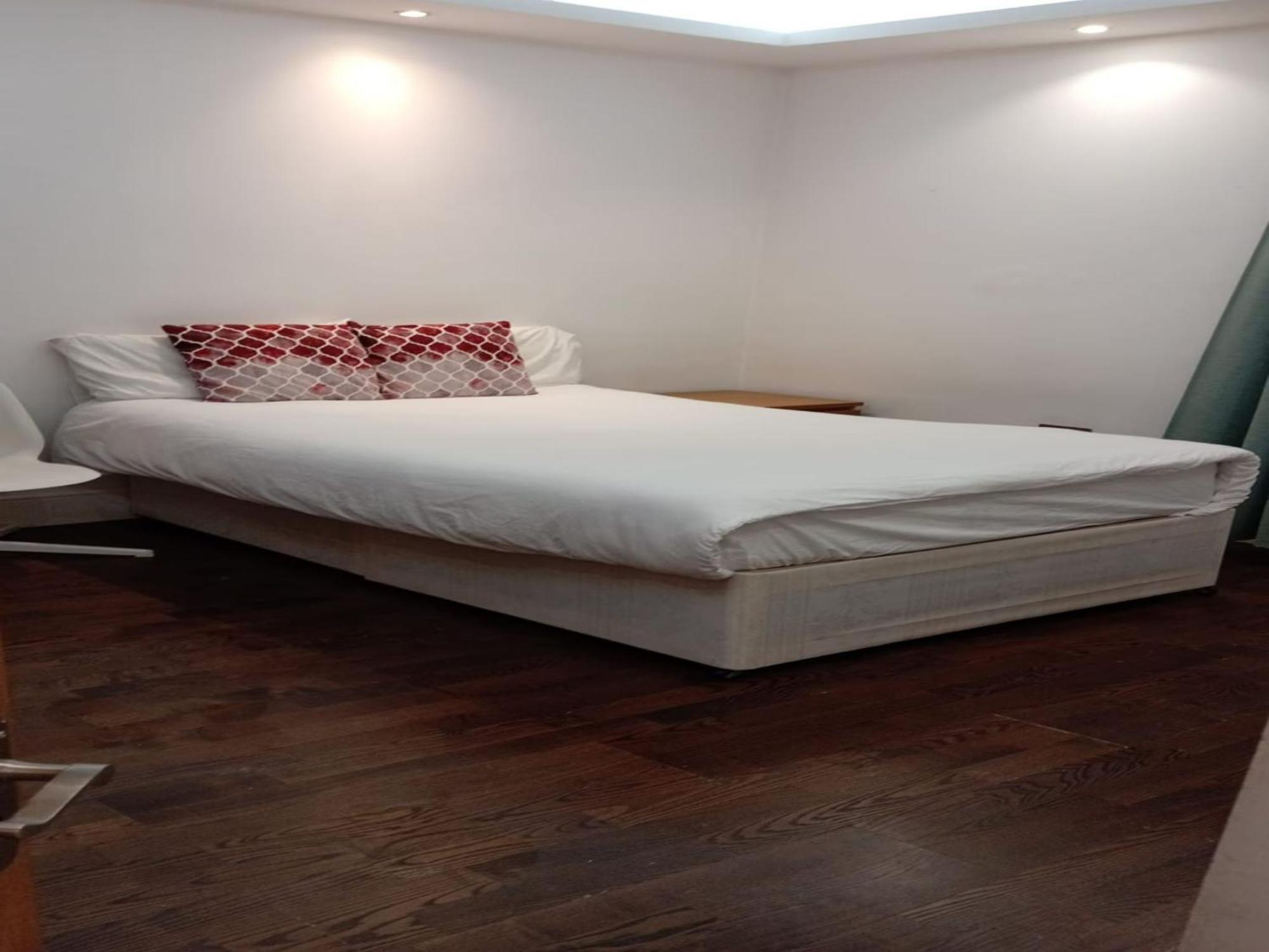 Leilighet Paddington Cozy 3-bedroom In Prime Location London