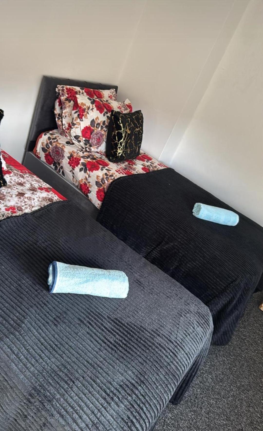 House Near Greenwich, Free Parking, Free Wifi *