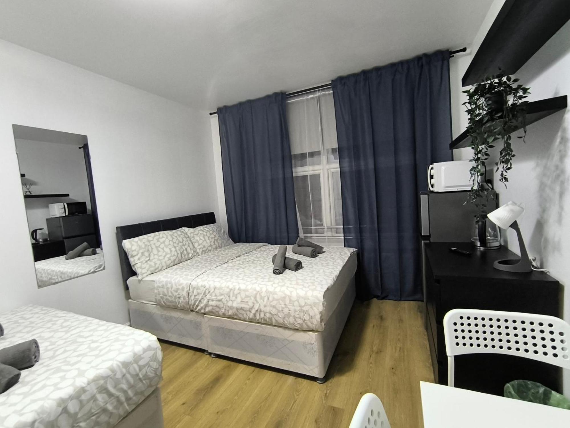 4 Person 3min From South Wimbeldon Tube Station Room2 * London