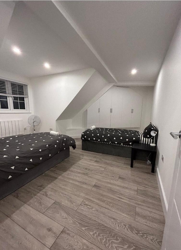 Cinematic 2 Bed Central Location * Londen