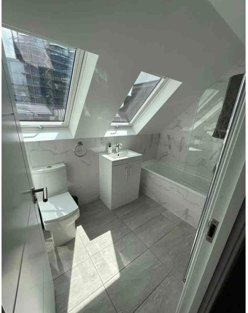Cinematic 2 Bed Central Location Appartement *