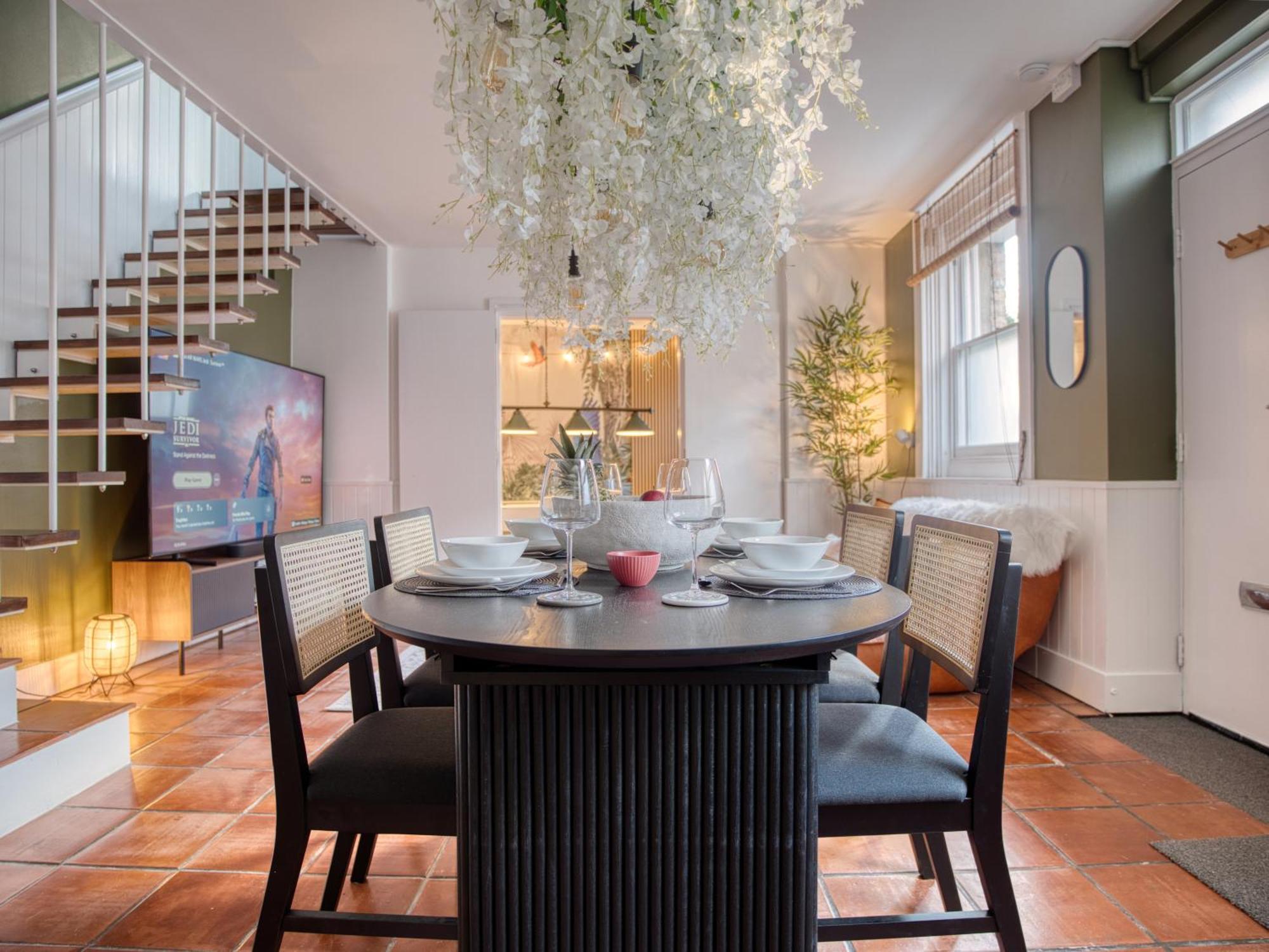 Holiday home Holland Park - Games & Parking *