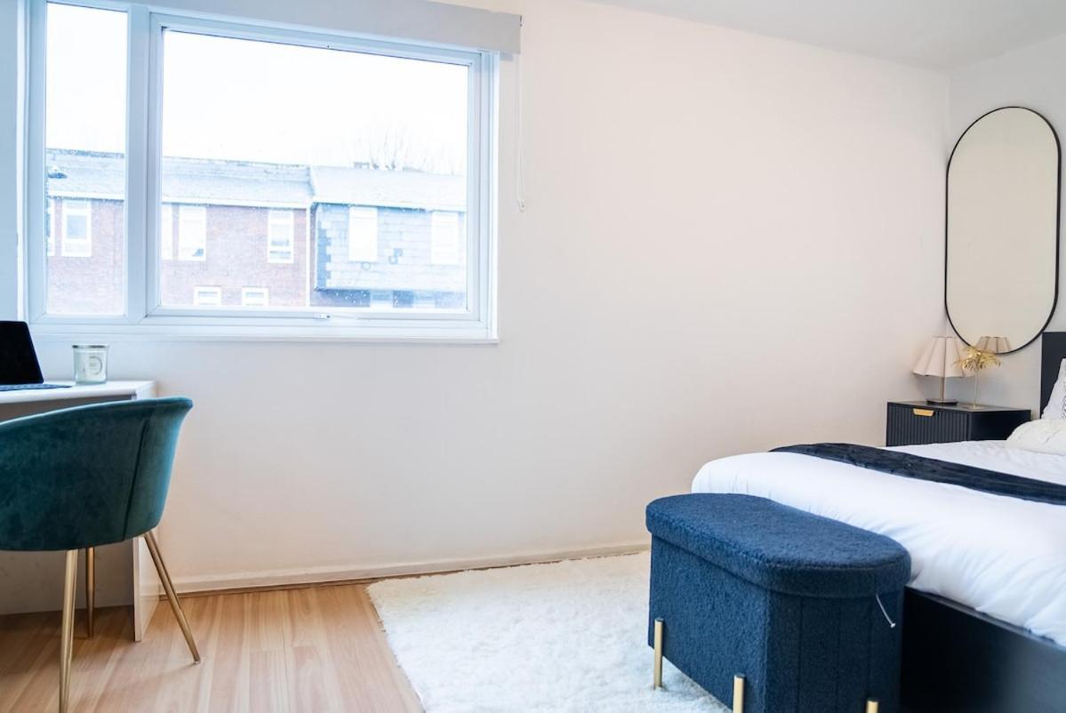 Feriehus Large Cozy 4 Bedroom House In *