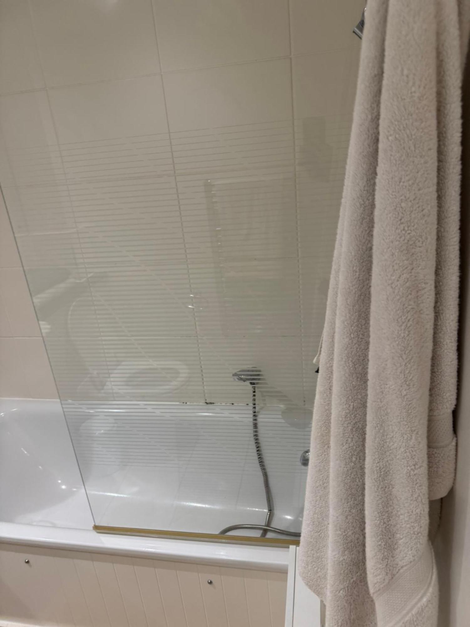 Lejlighed 1- Bed Flat With Easy Access To Bow Station London