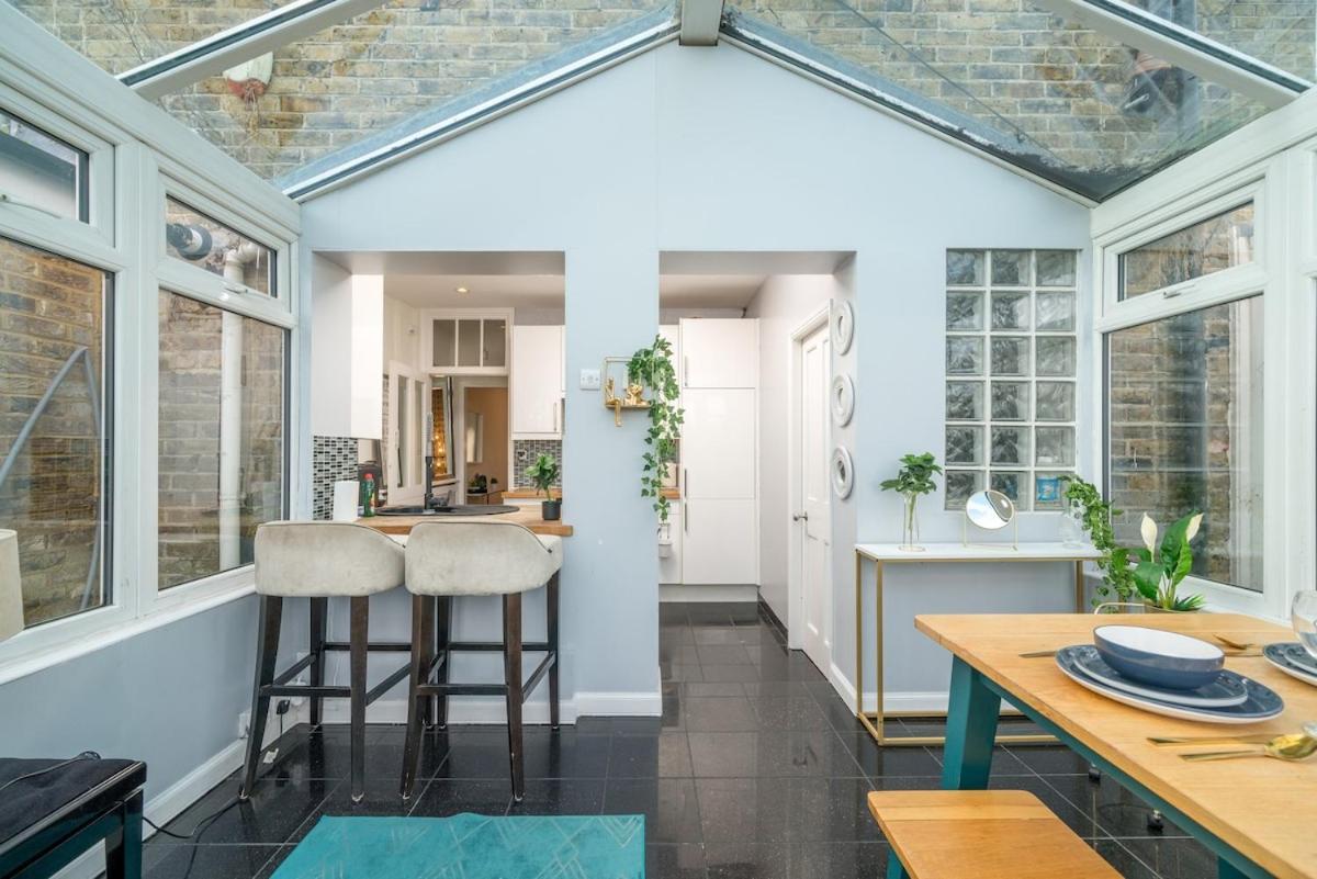 Lavish Lux 3bed 2bath Garden Sunroom Parking Londra