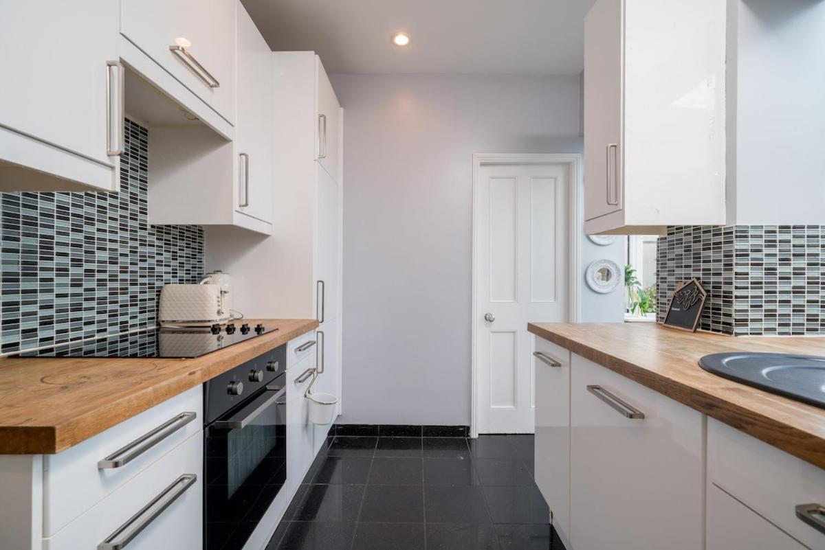 Lavish Lux 3bed 2bath Garden Sunroom Parking * Londra