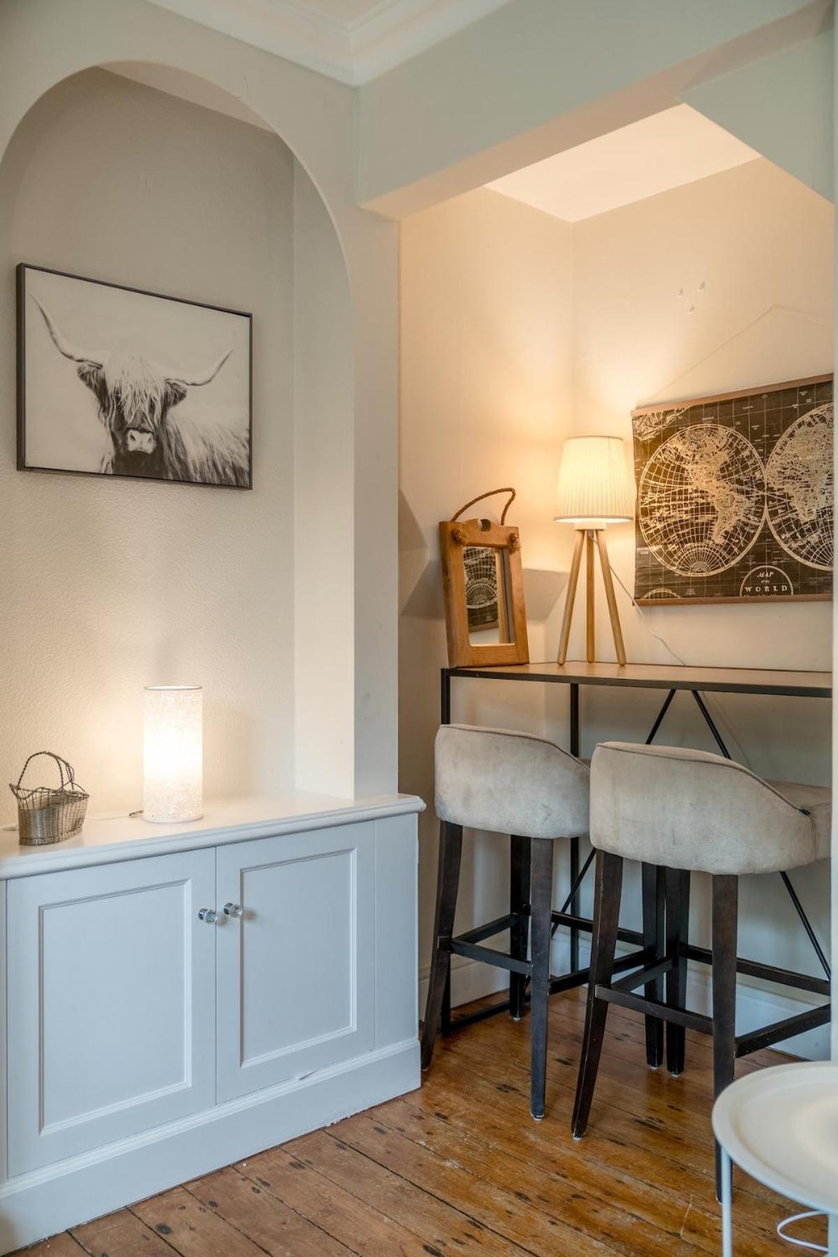 Lavish Lux 3bed 2bath Garden Sunroom Parking Villa Londra