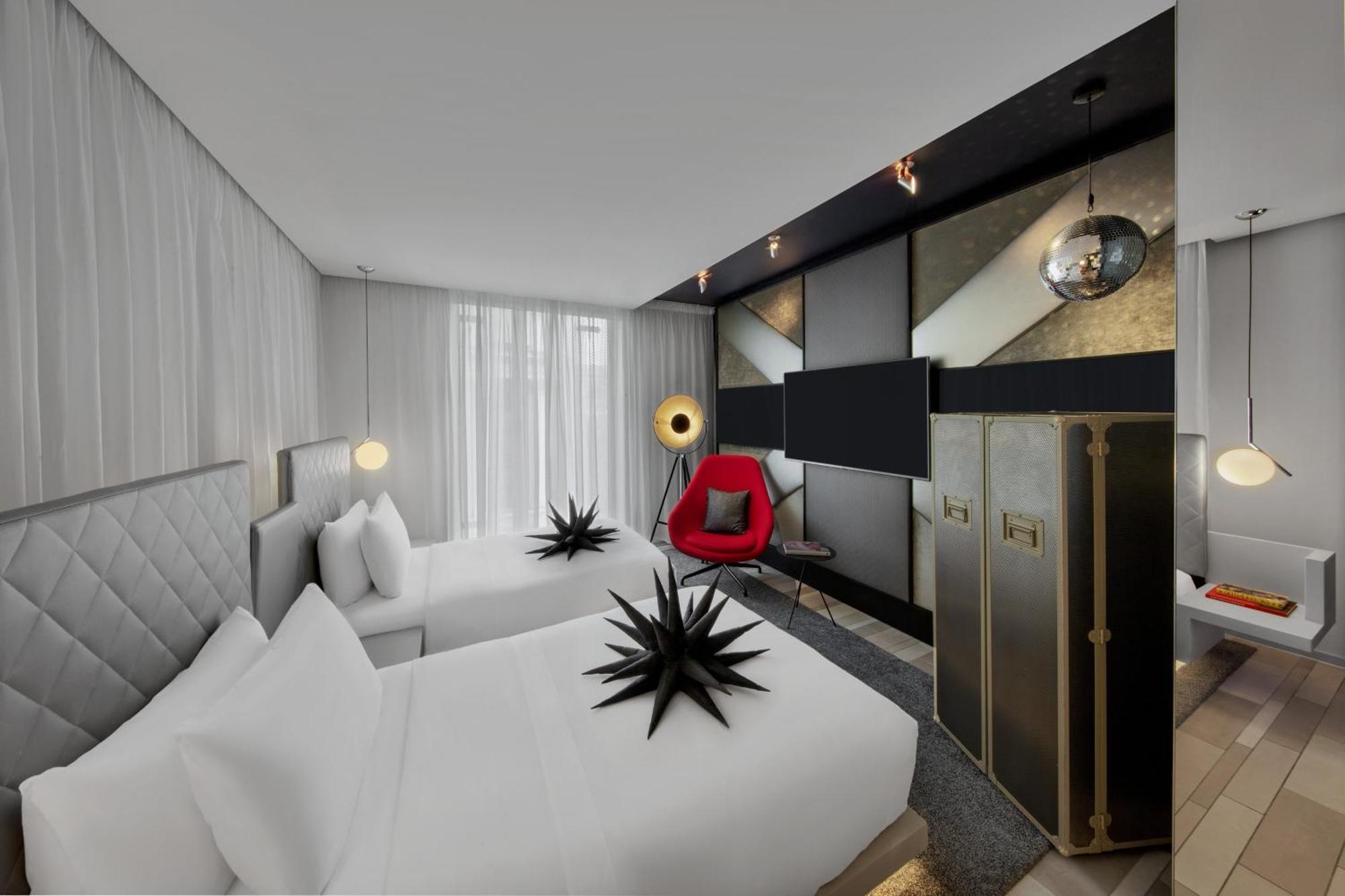 Hotel W 5*