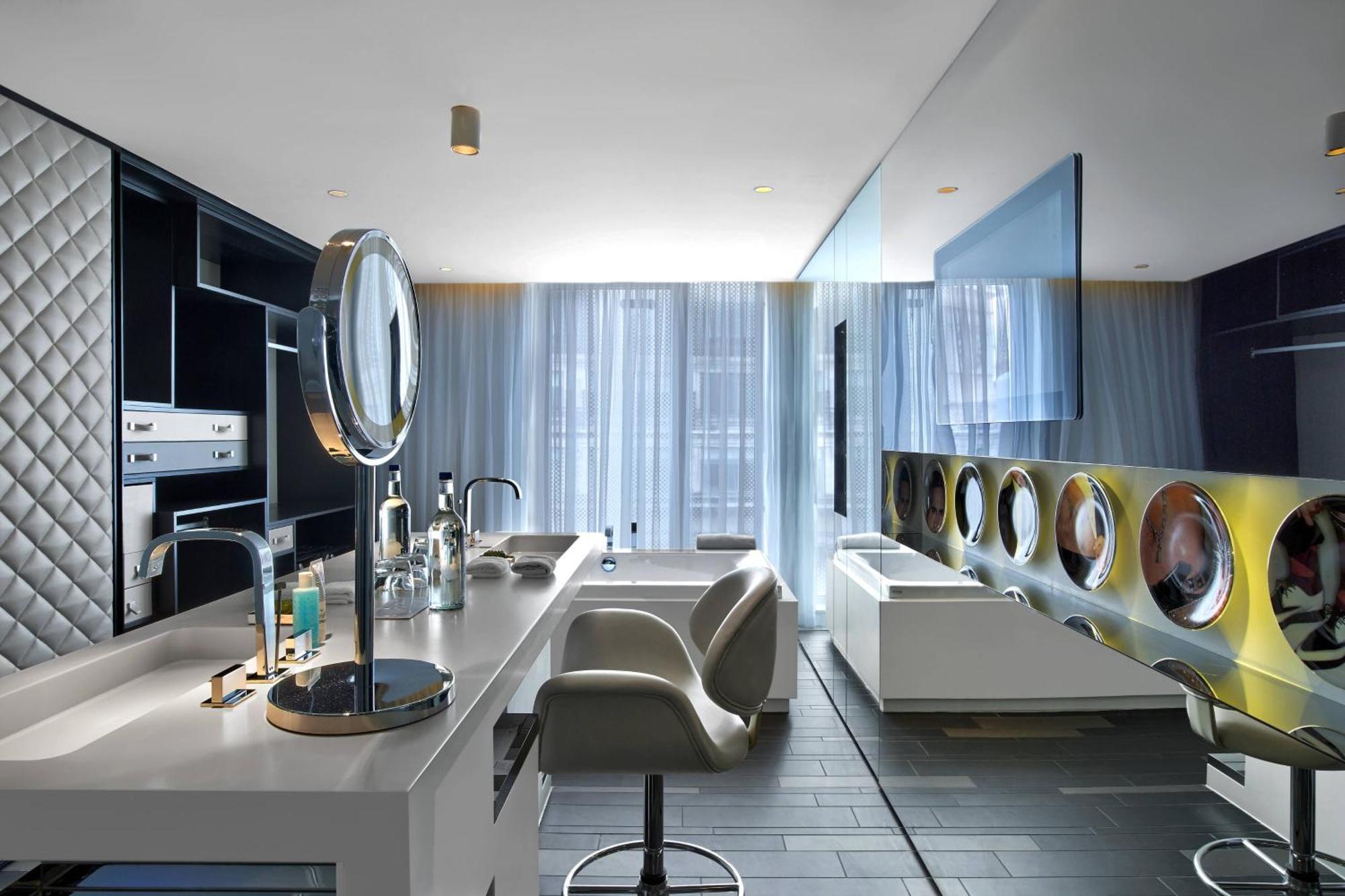 Hotel W London