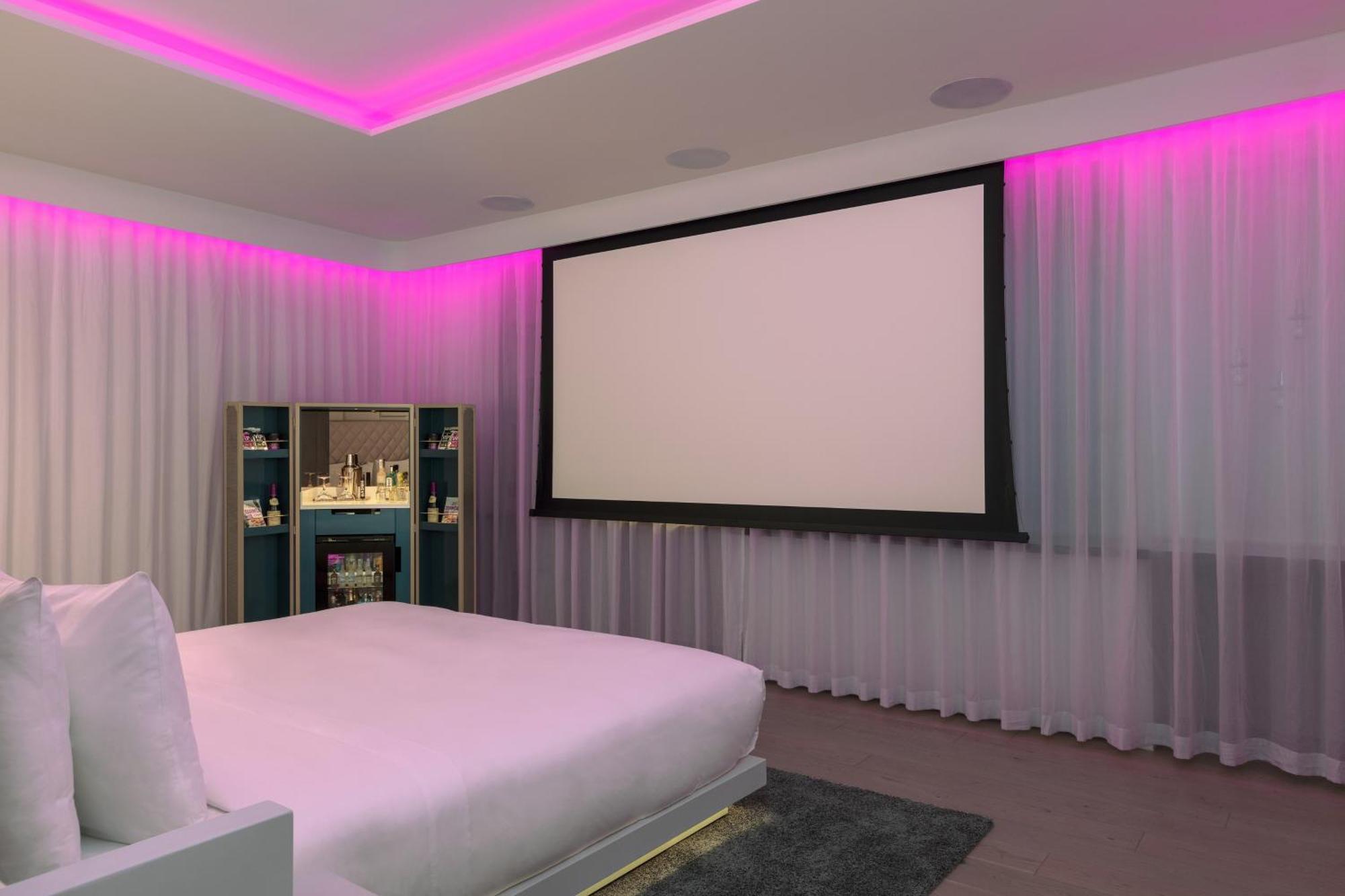 Hotel W London