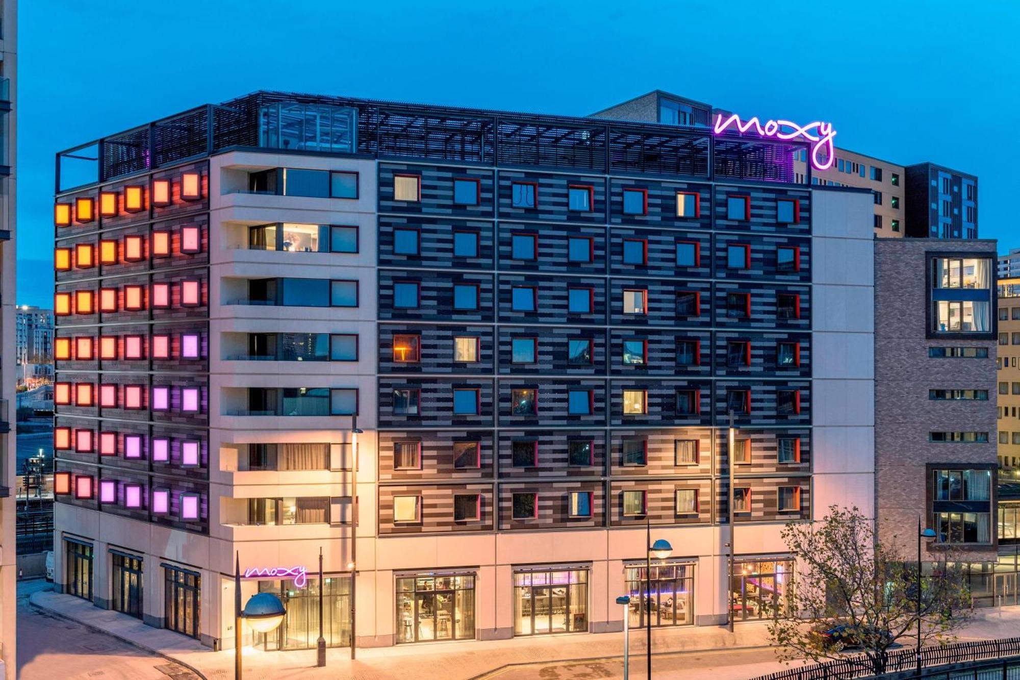 Moxy Stratford Hotell 4*