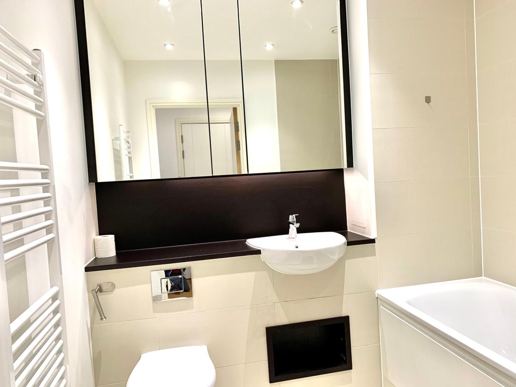 Dockland Excel 2 Bedroom