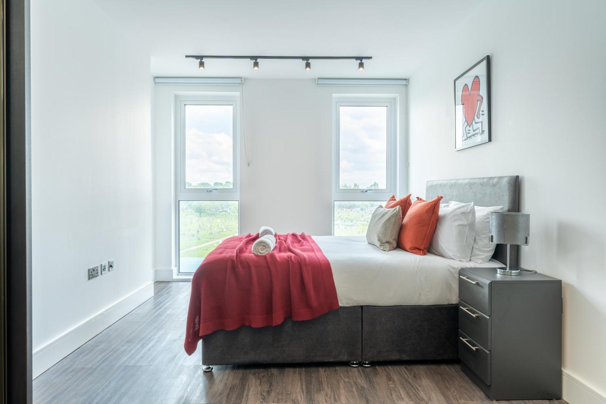 Apartment Mitre Haring By Artsy London