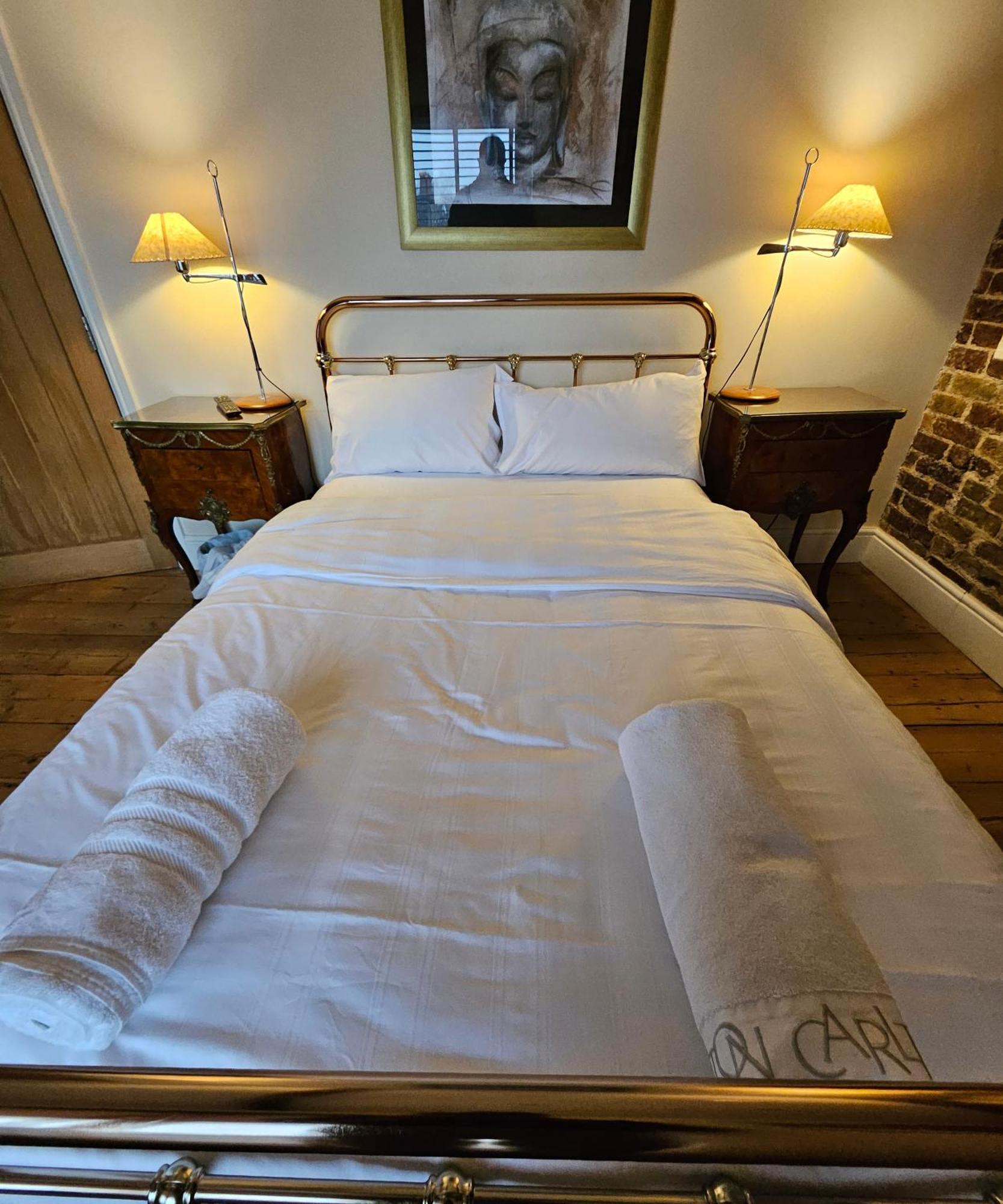 Ultrachic Georgian Townhouse In * London