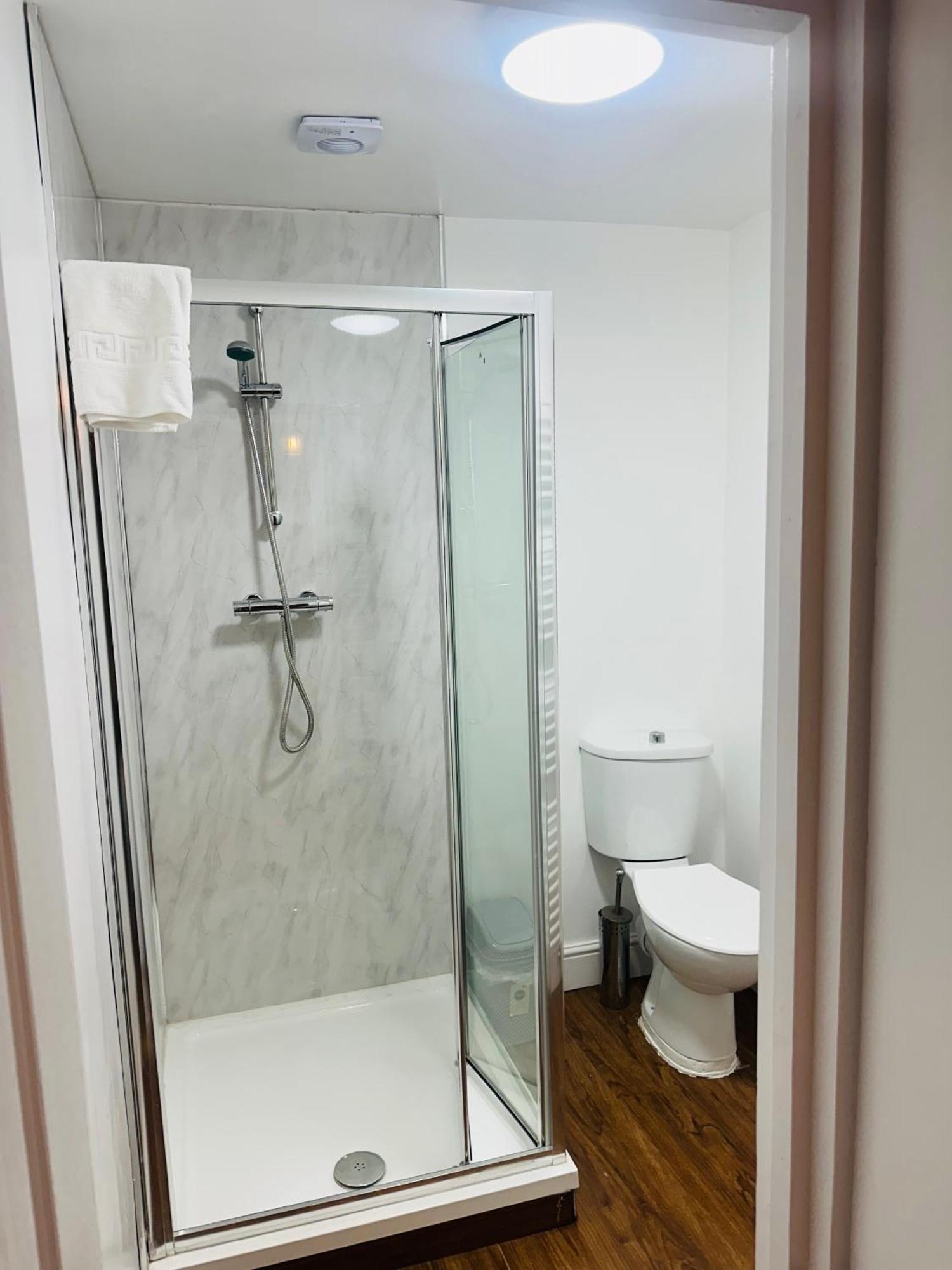 Streatham Comfort Couette-café