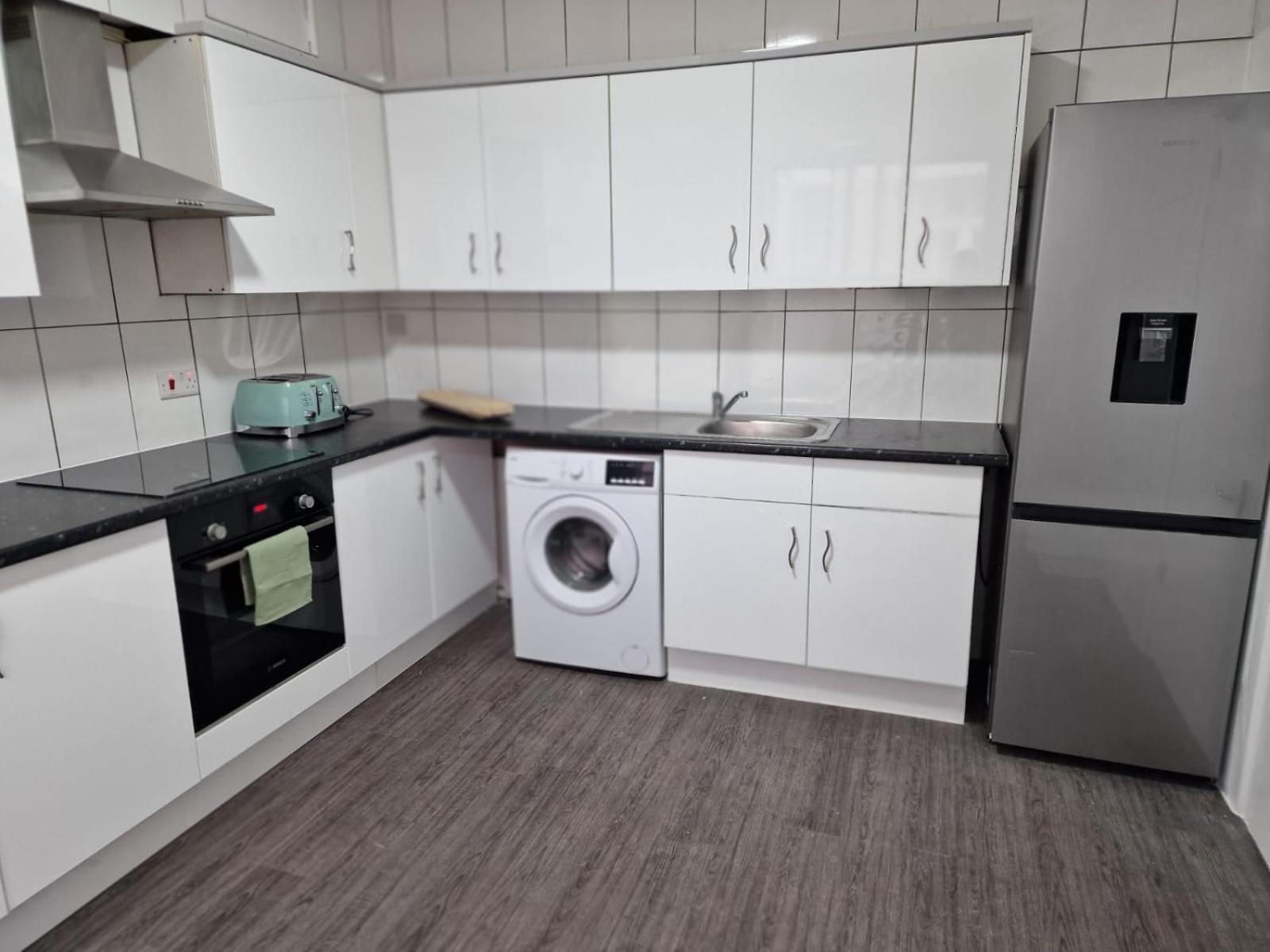 Lägenhet Comfortable Flat For 10 Near Paddington