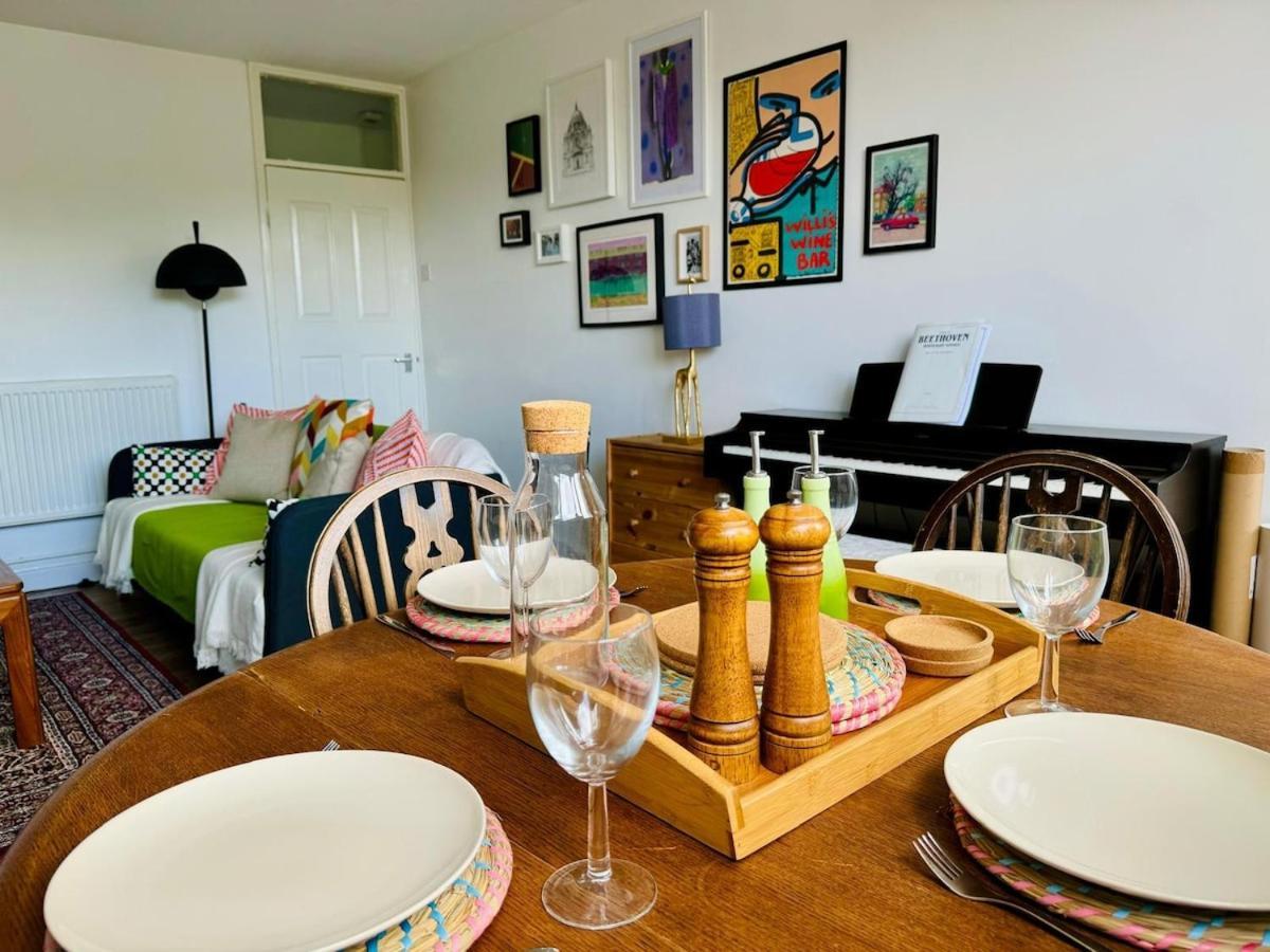 Modern Flat At Selden House Leilighet London