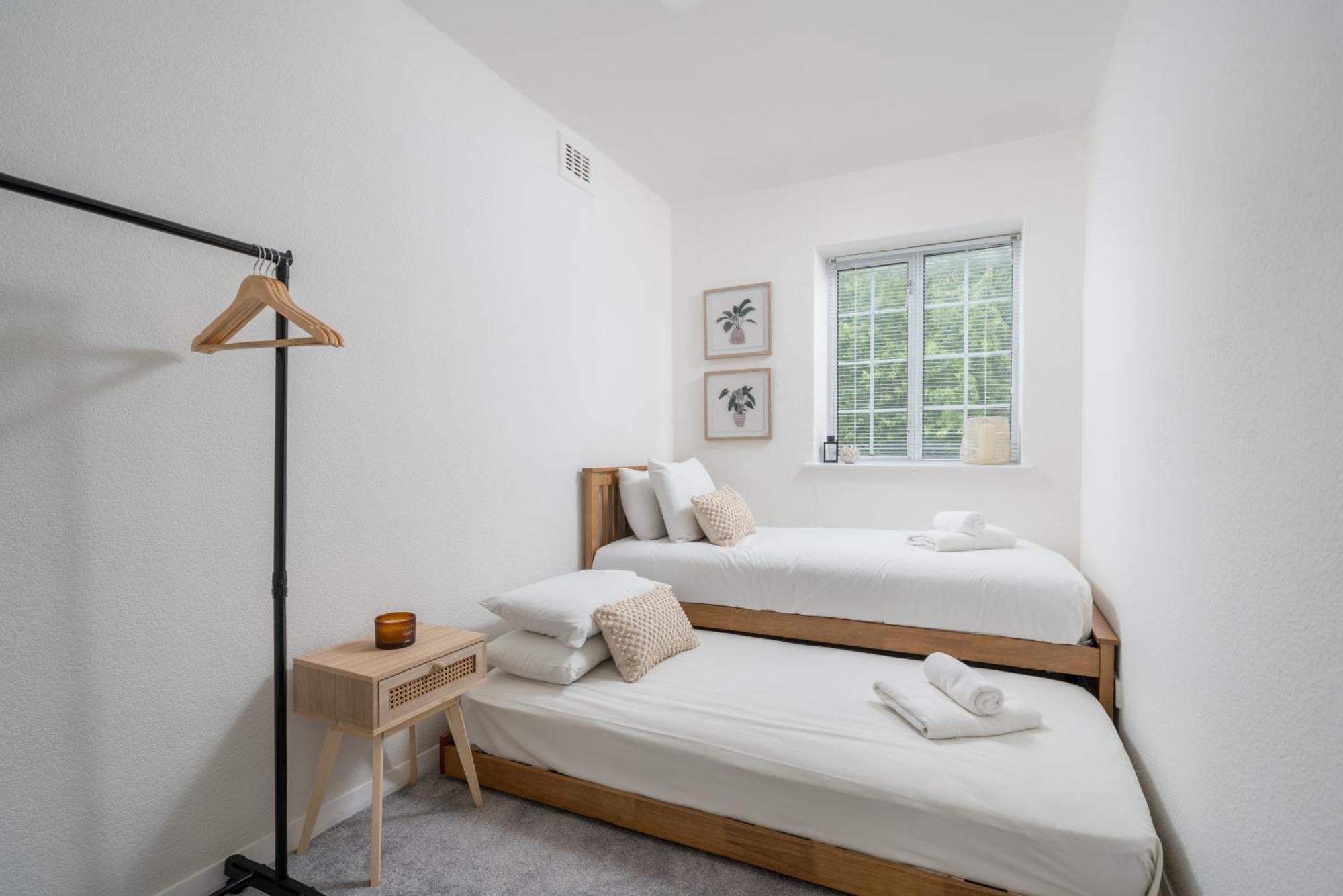 New! Cosy Flat - Free Secure Parking - Wapping Station Leilighet London