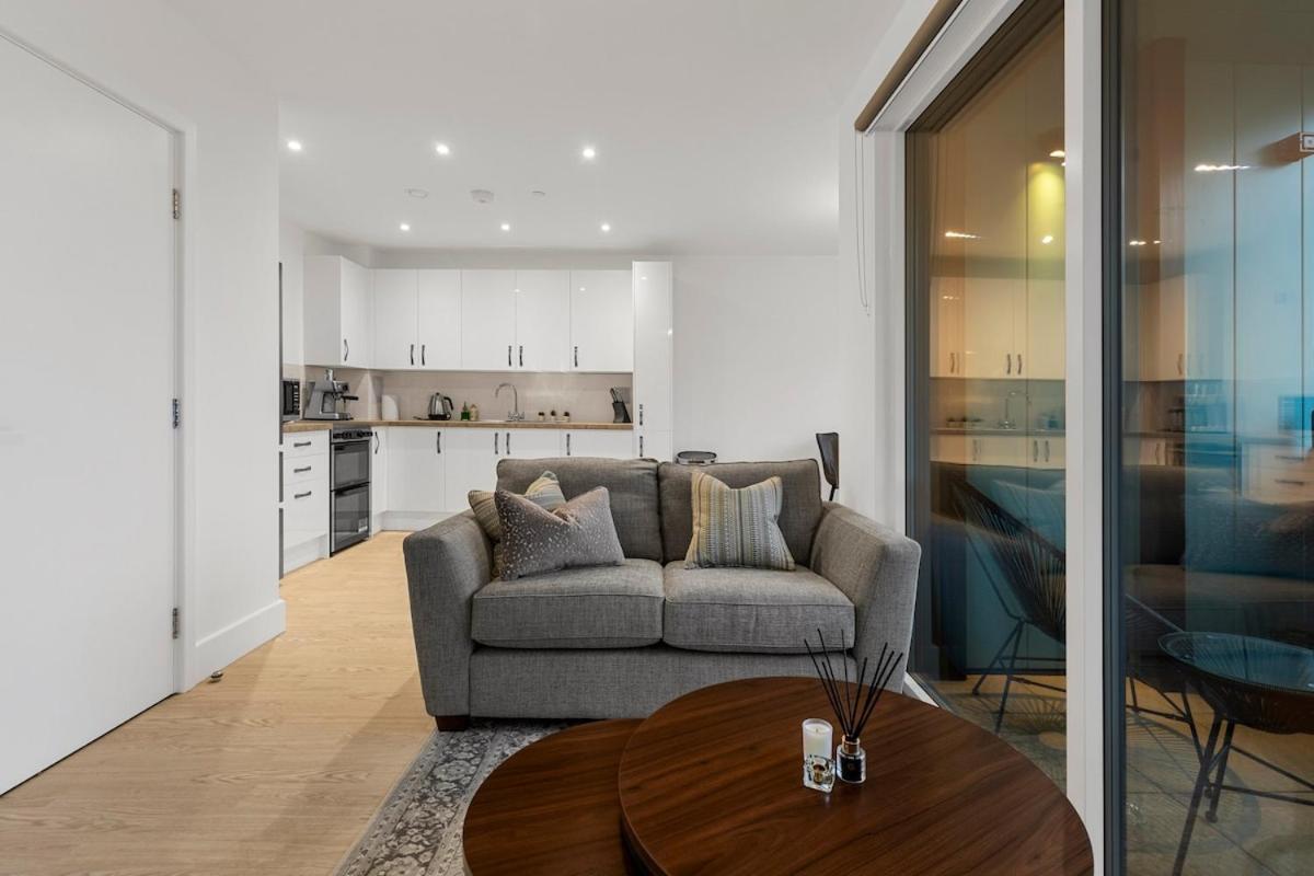 Modern Flat In Heart Of Lägenhet London