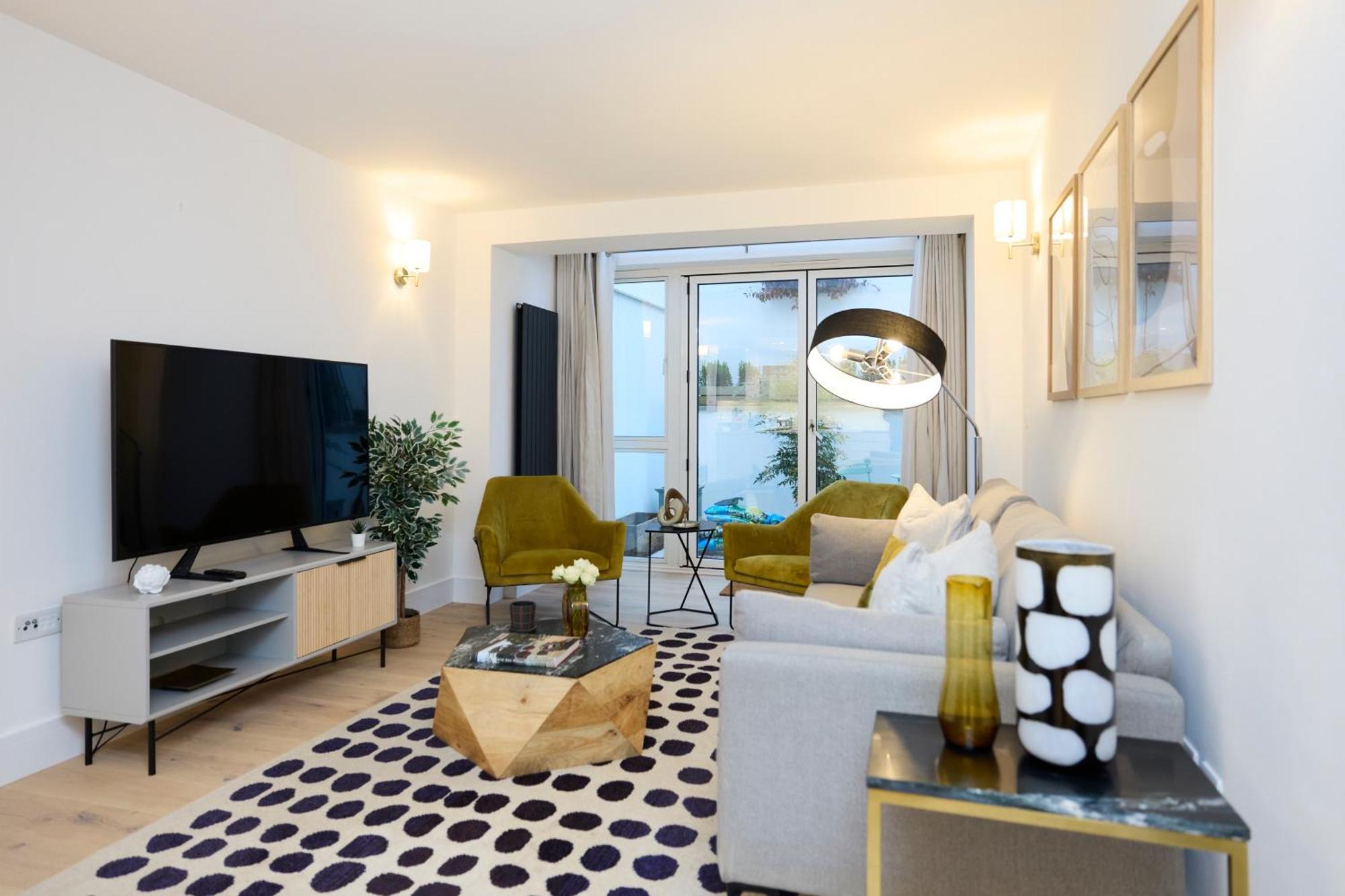 Appartement The Melbray Gem - 2bdr With Courtyard Londen
