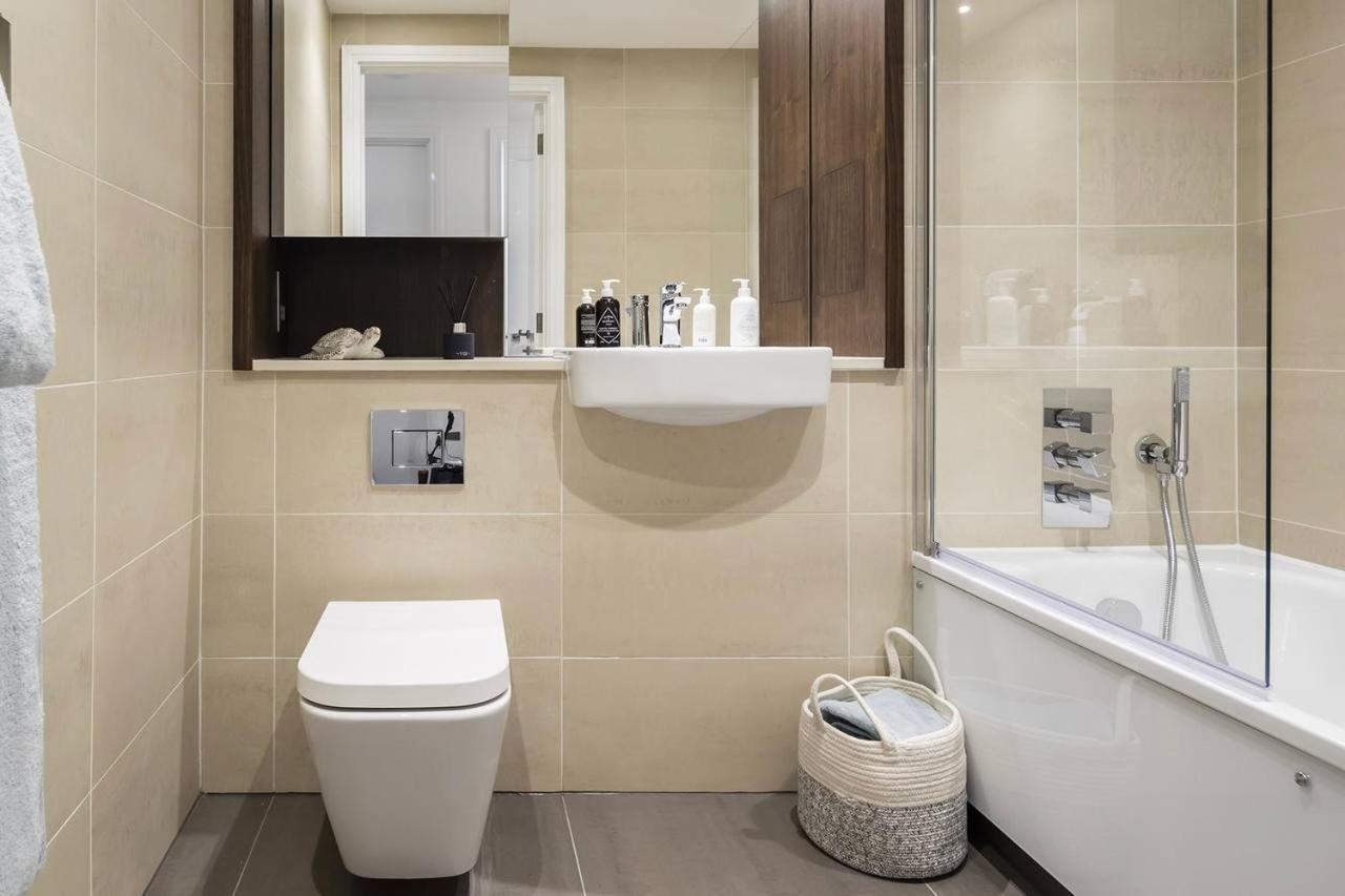 Collection No9 Harbour Way *
