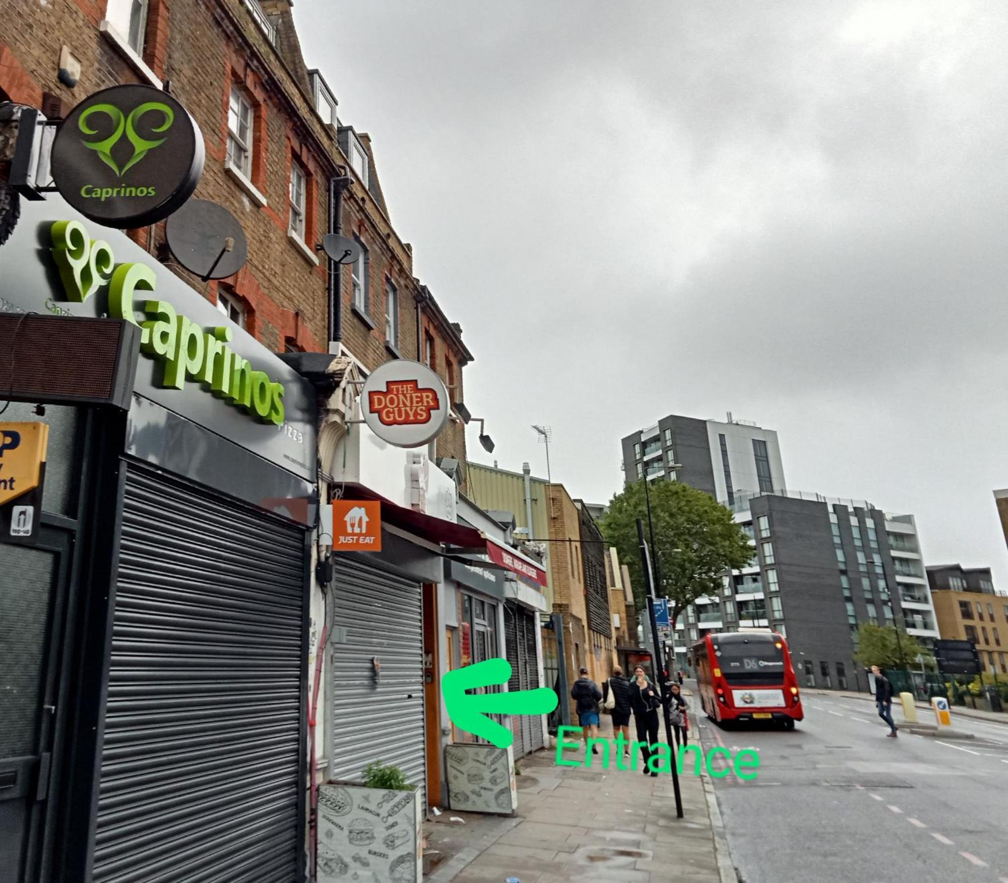 1- Bedroom Flat In London, Sleeps 4, Good Transport Link