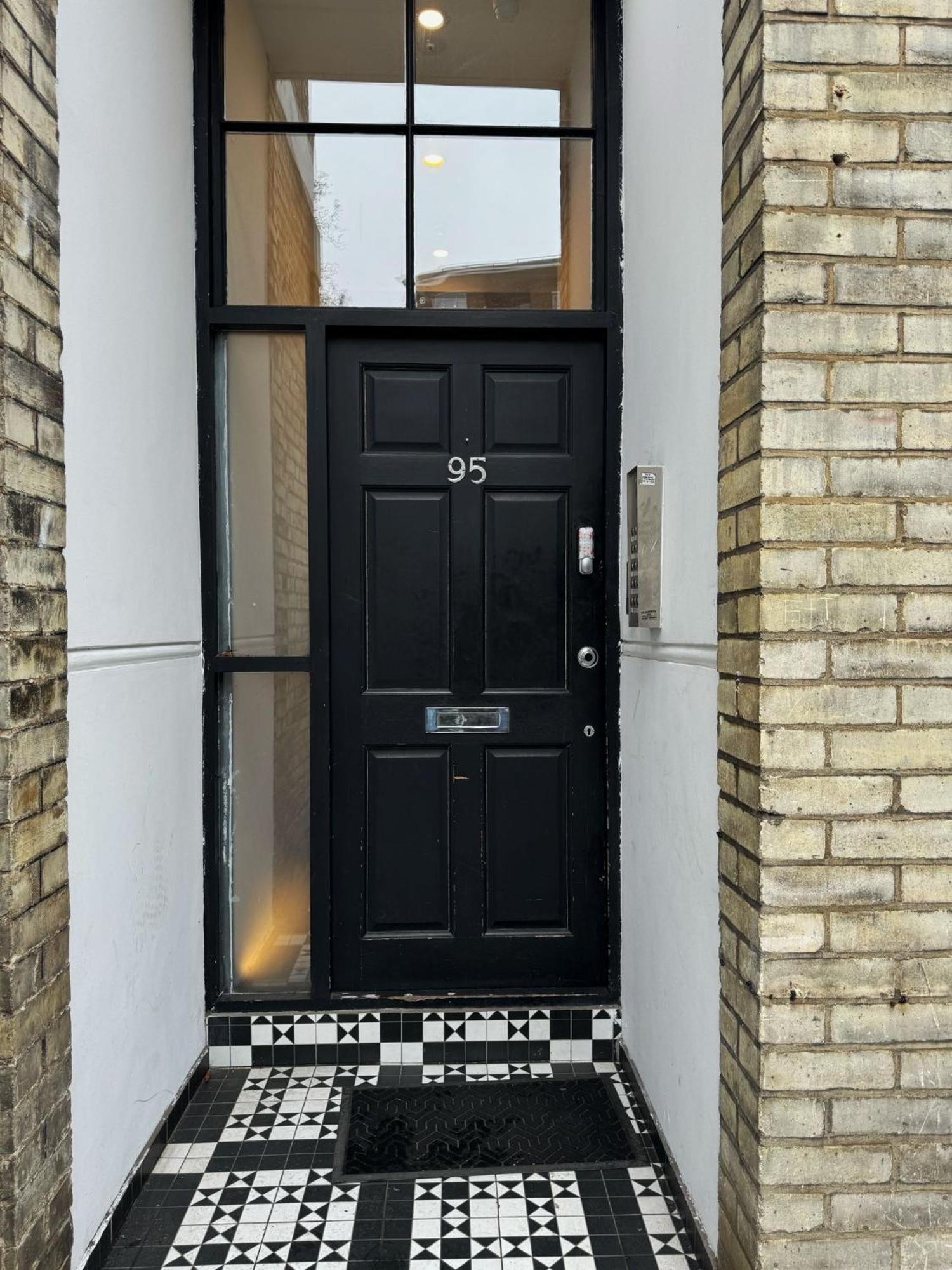 95 London