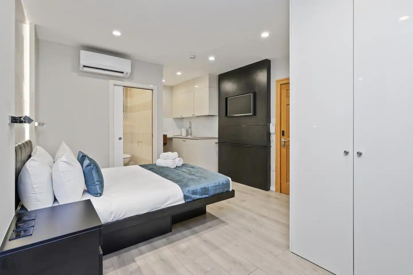 95 Aparthotel *
