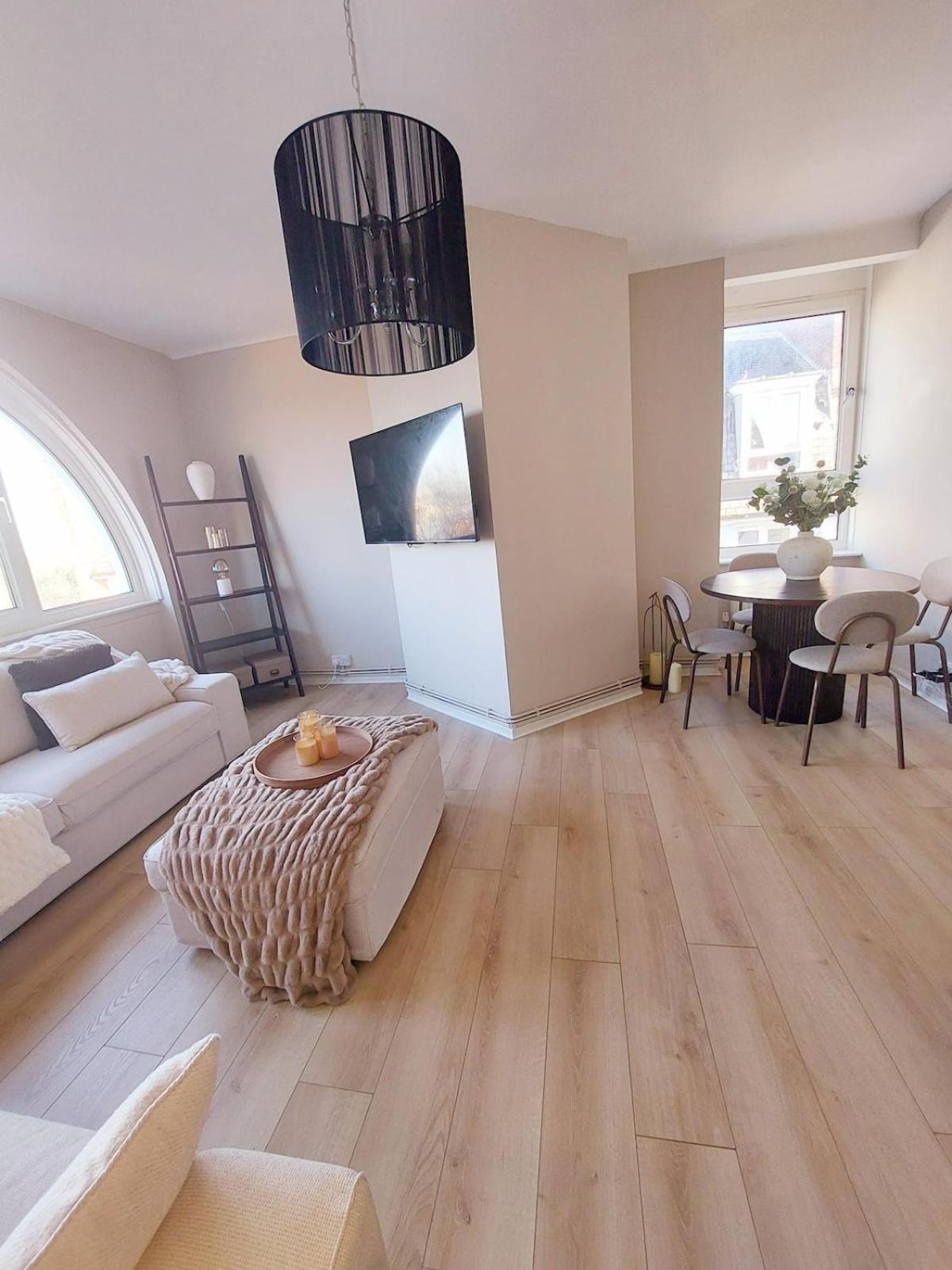 Light, Spacious Flat On Brixton Hill * London