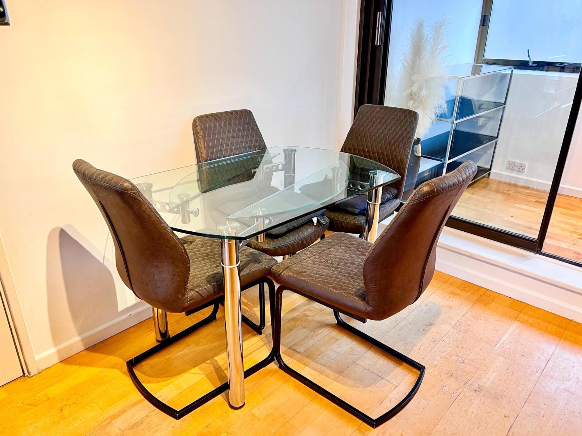 Great River Thames View Entire In The Most Central Aparthotel *