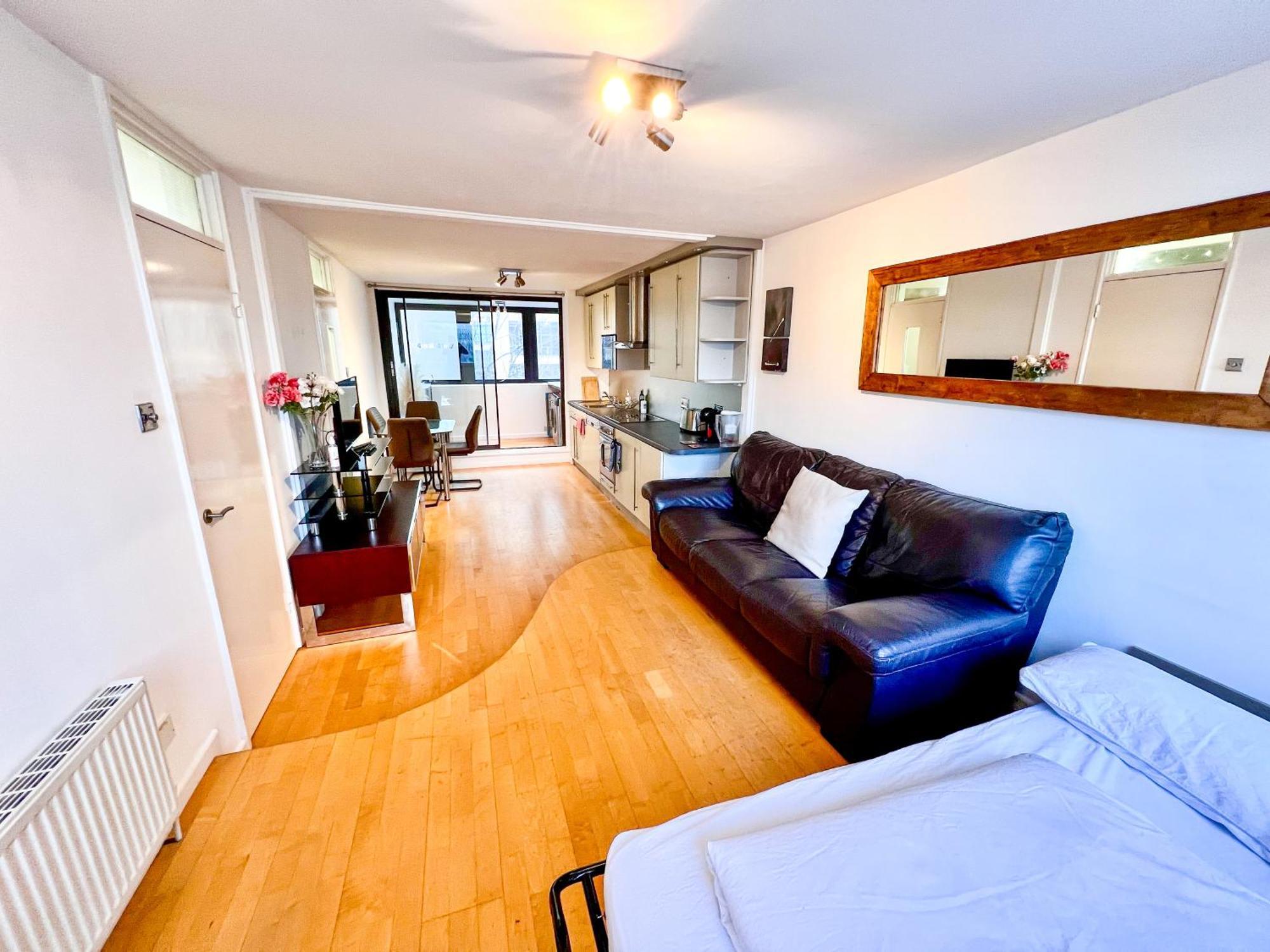 Aparthotel Great River Thames View Entire In The Most Central