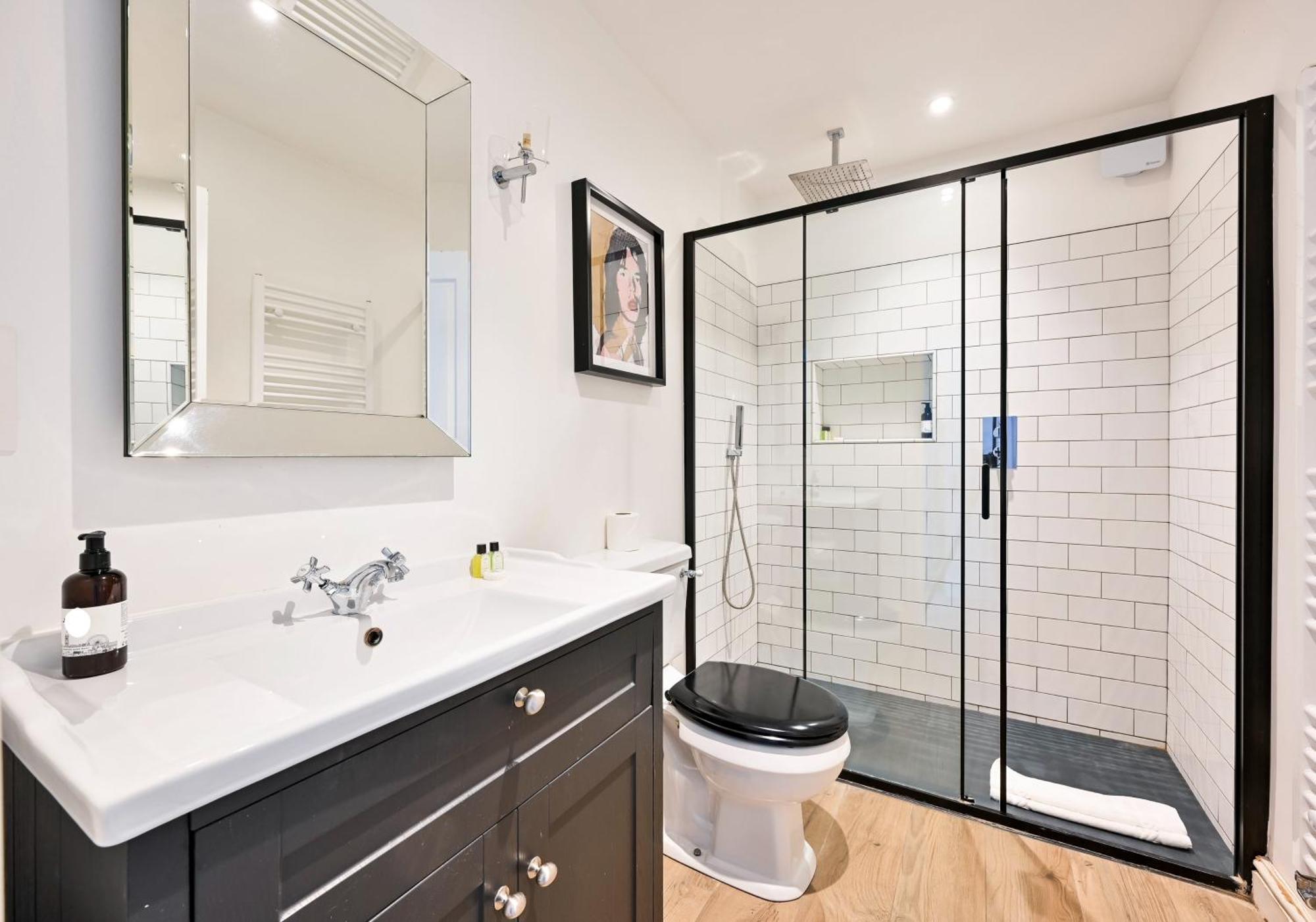 Appartement Chelsea Townhouse With Roof Terrace & Parking *