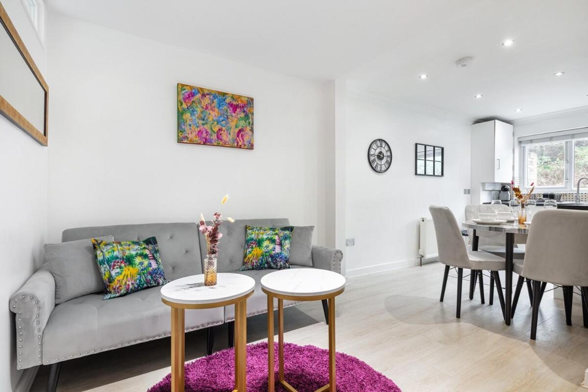 Leilighet Modern Two Bed With Free Gated Parking Space London