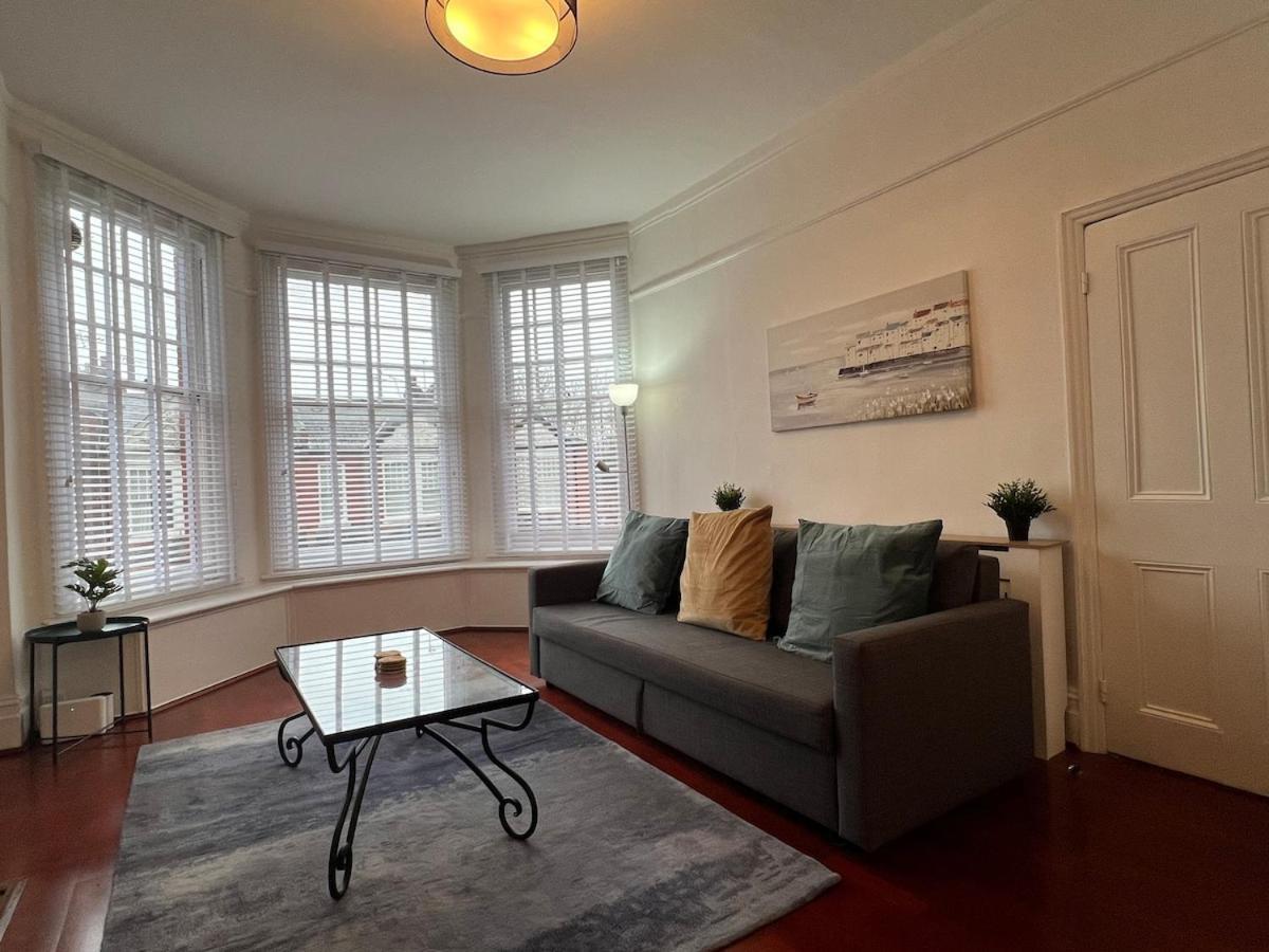 2 Bedroom Luxury Flat In Centre Of Muswell Hill Lägenhet London