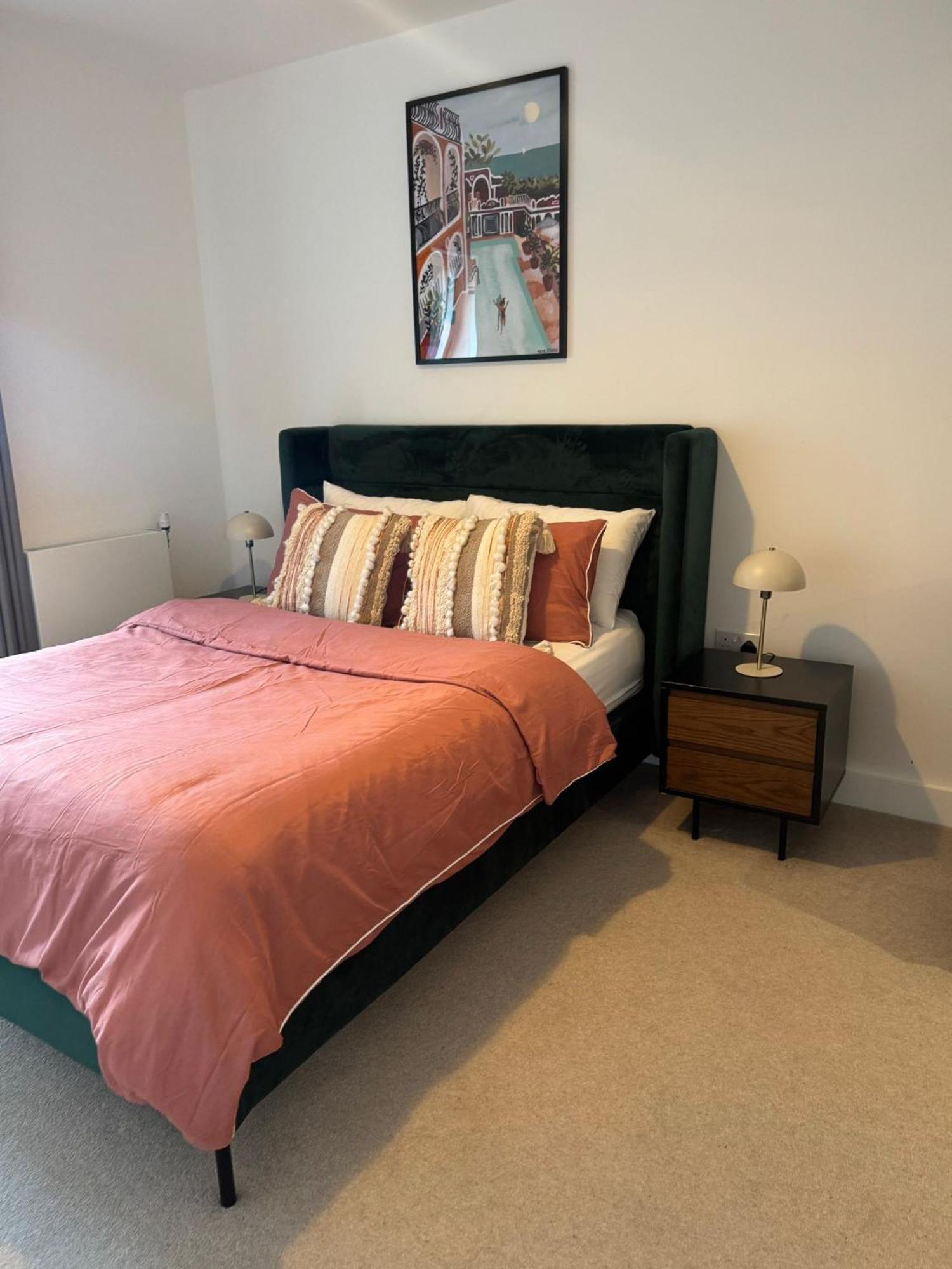 Top Quality Private Full Flat Luxury Bedroom In Central * London