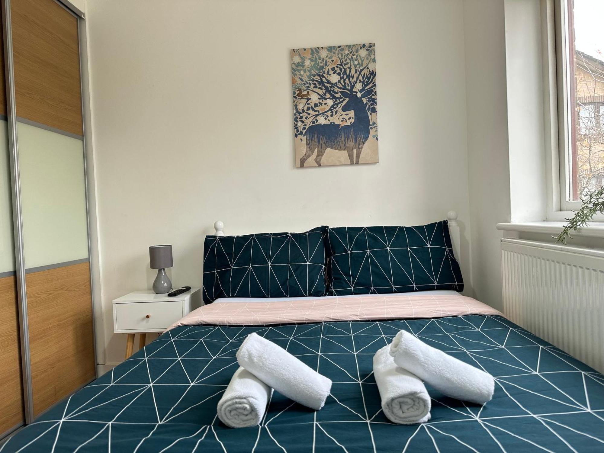 Privatunterkunft Laburnum House-comfortable Near Of