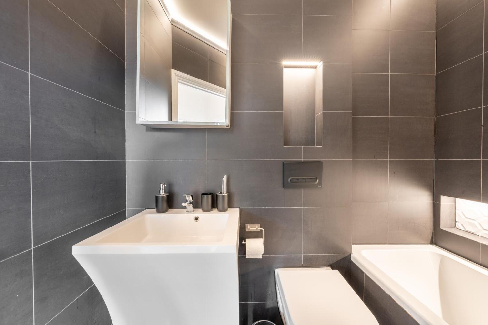 Boho B Kenny By Artsy Apartment London