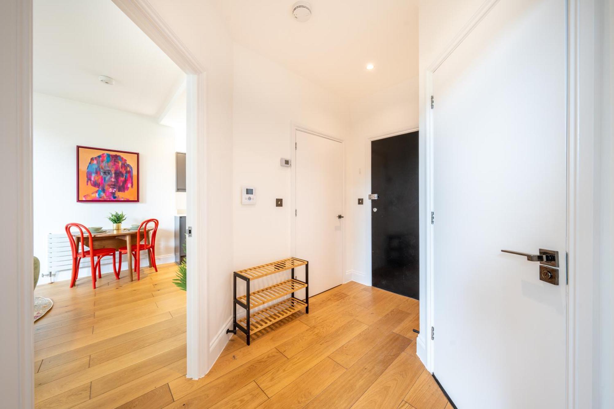 Boho B Kenny By Artsy Apartment *
